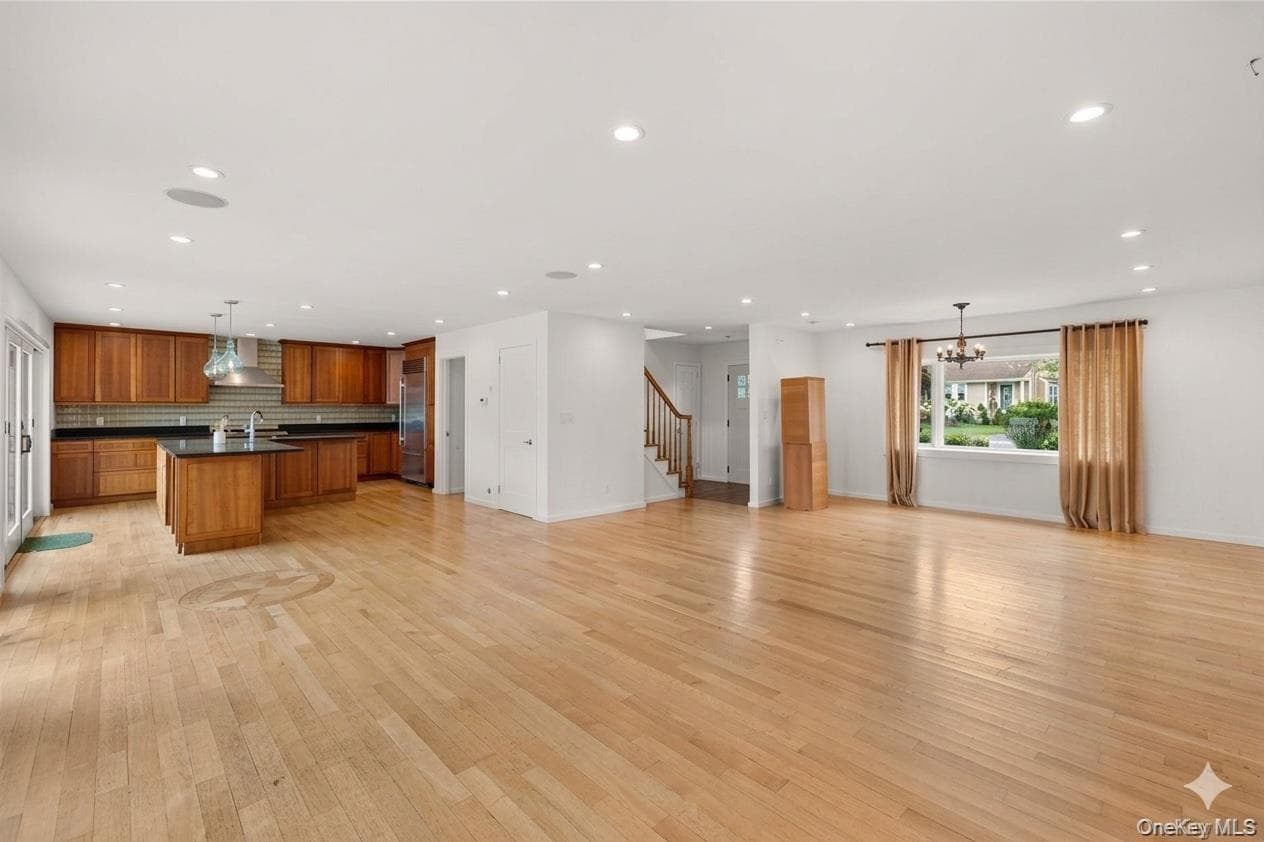 12 Bayview Avenue thumbnail 14