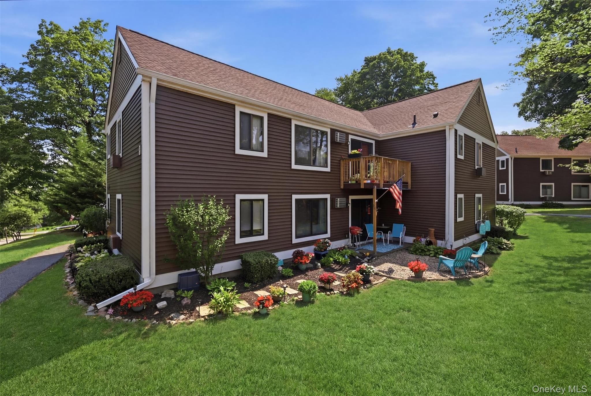 8 Heritage Drive Unit: E thumbnail 4