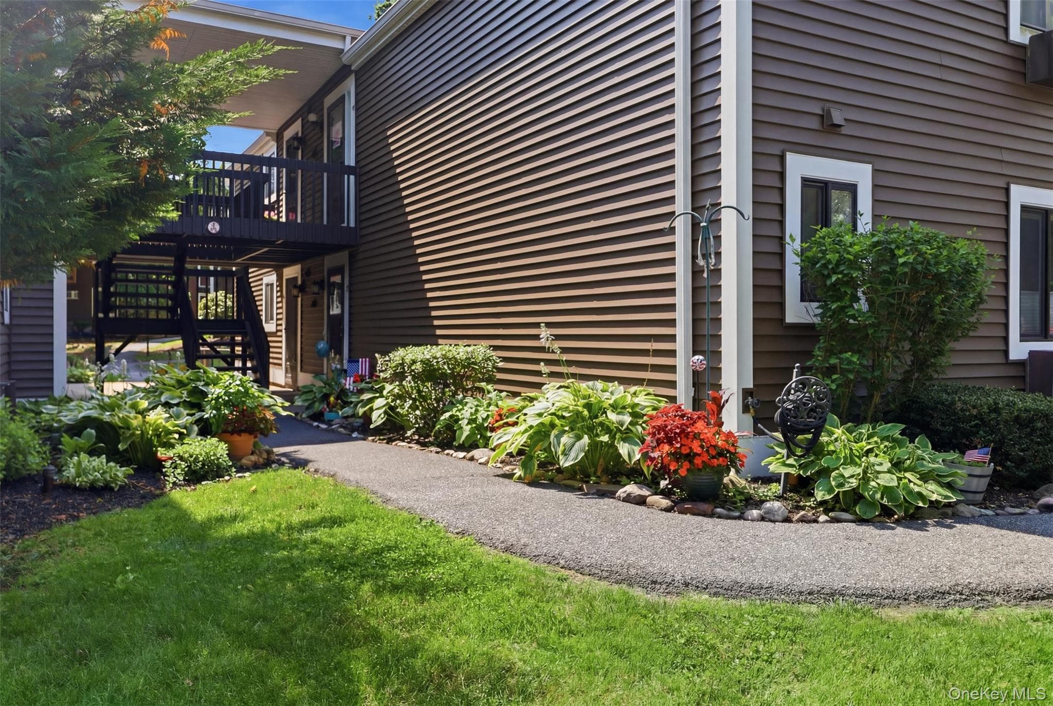 8 Heritage Drive Unit: E thumbnail 3