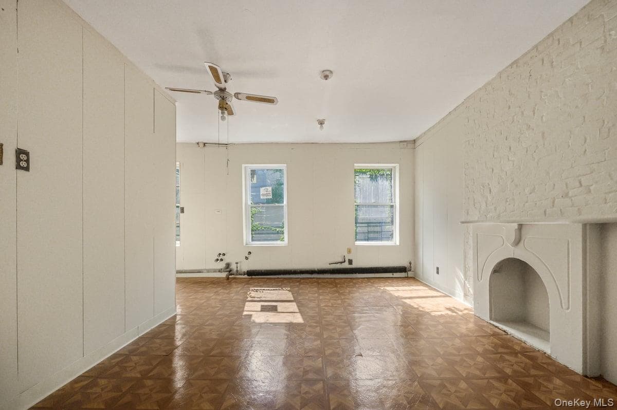 308 Pleasant Avenue thumbnail 9