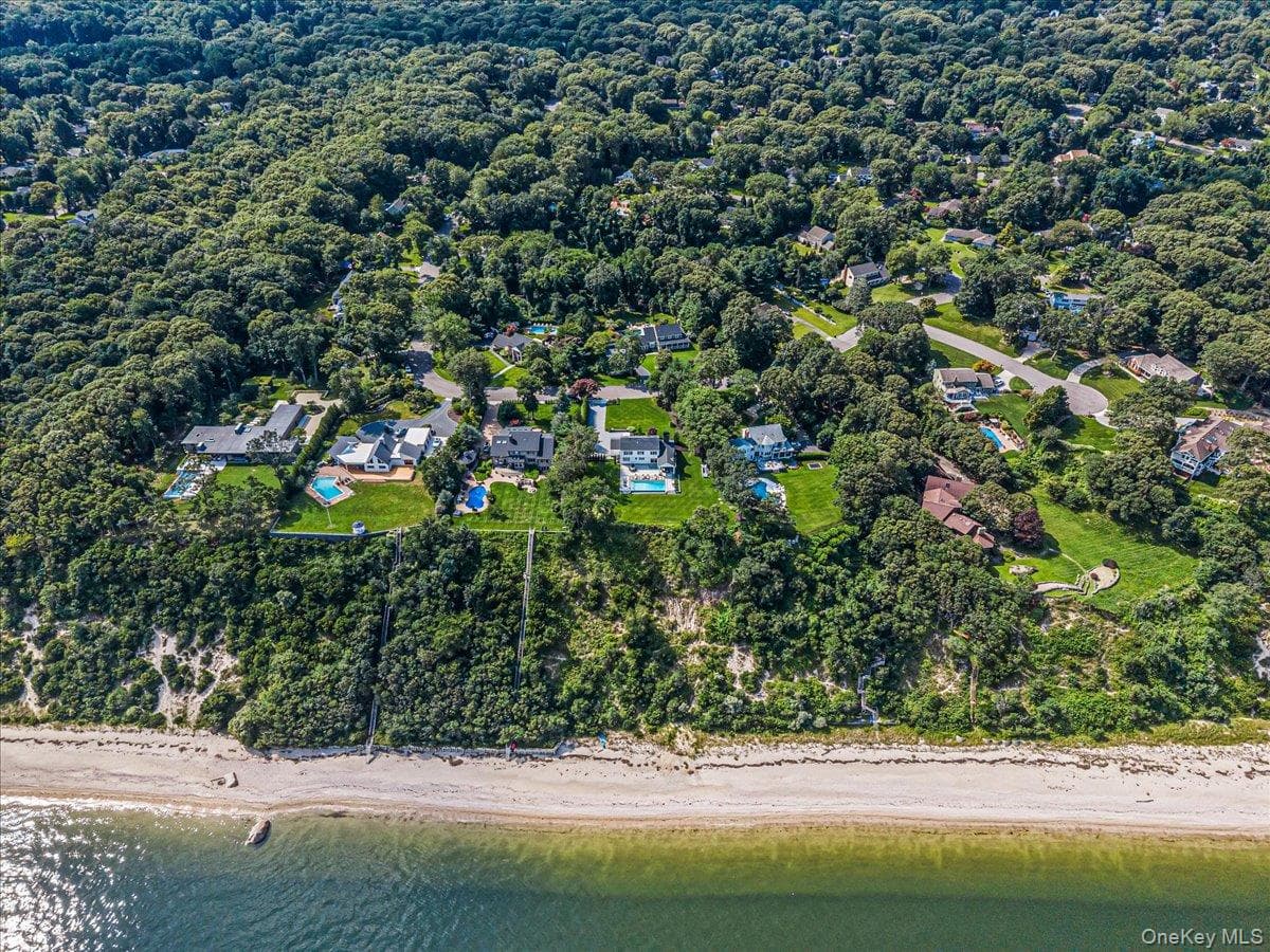 37 Soundview Drive thumbnail 3