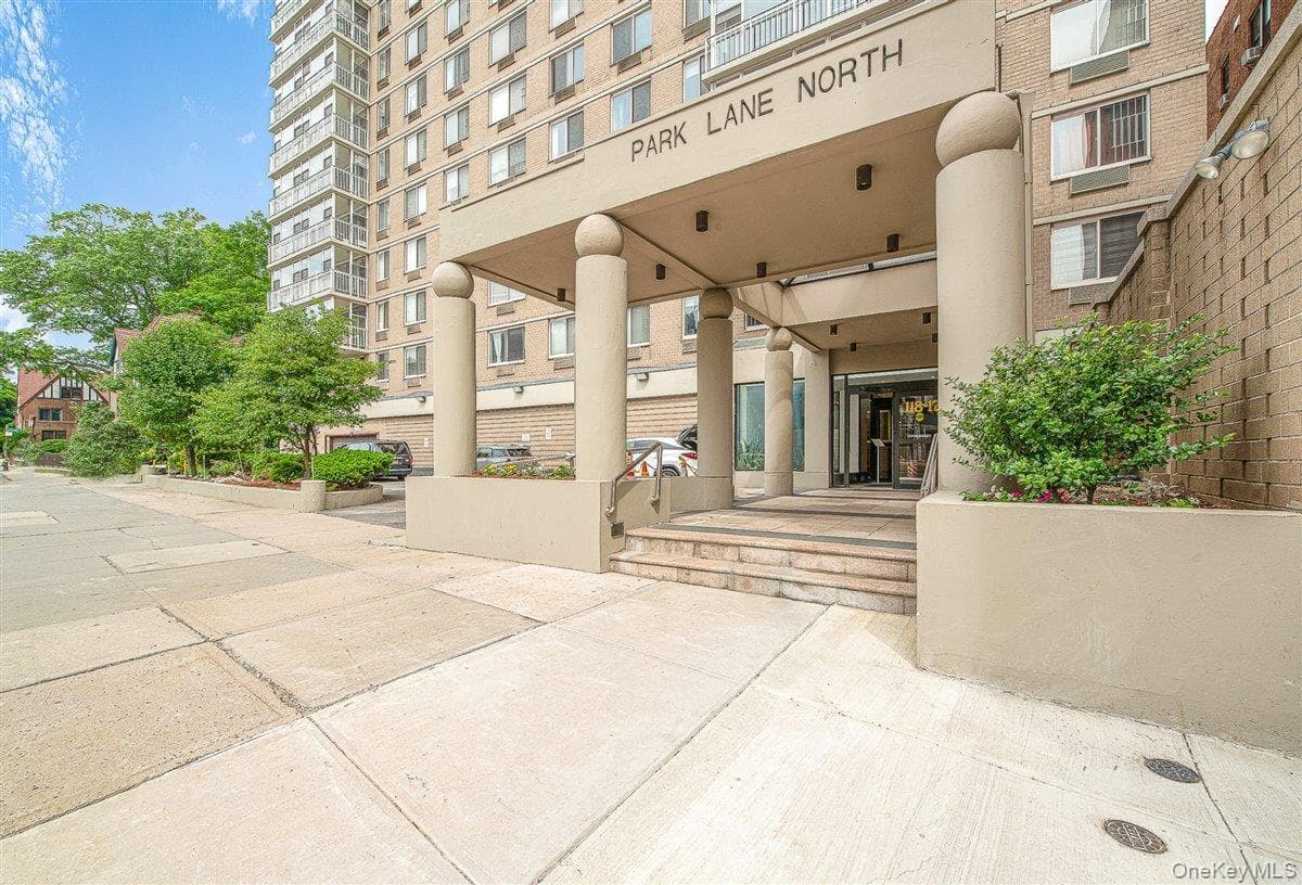 118-17 Union Turnpike Unit: 12G, Forest Hills