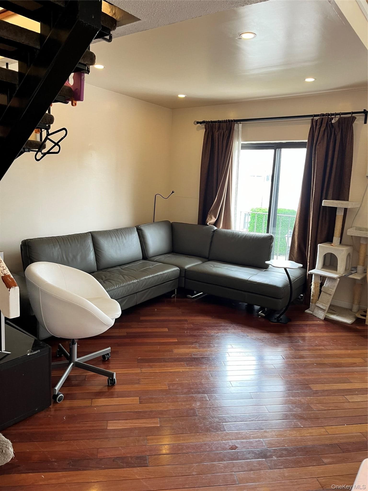 340 Julius Road Unit: 9D thumbnail 5