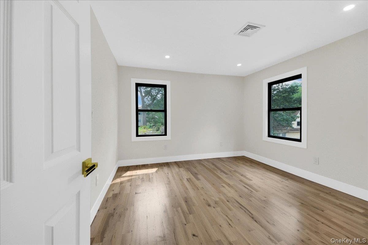 81 Ridge Road thumbnail 9