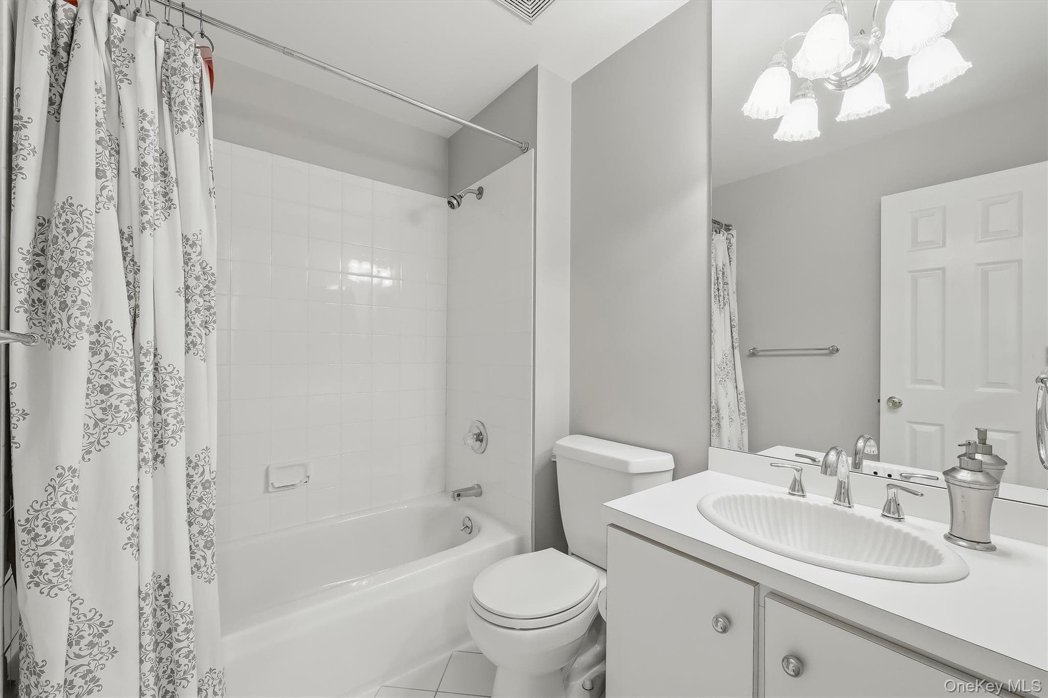 26 Washington Circle thumbnail 13