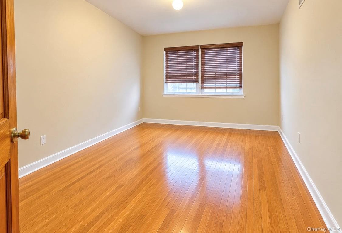 6962 Grand Avenue thumbnail 9