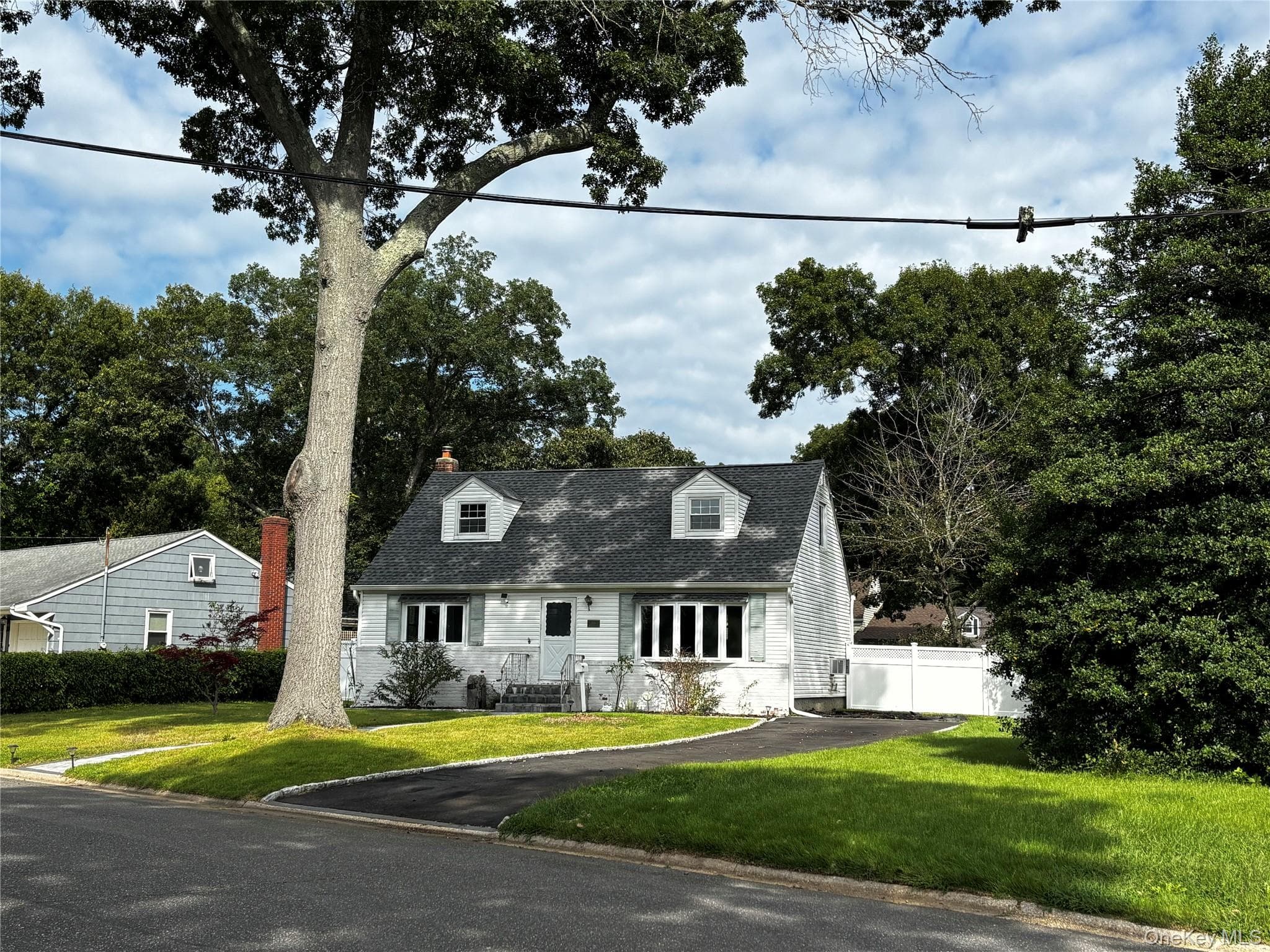 105 Rutledge Road thumbnail 2