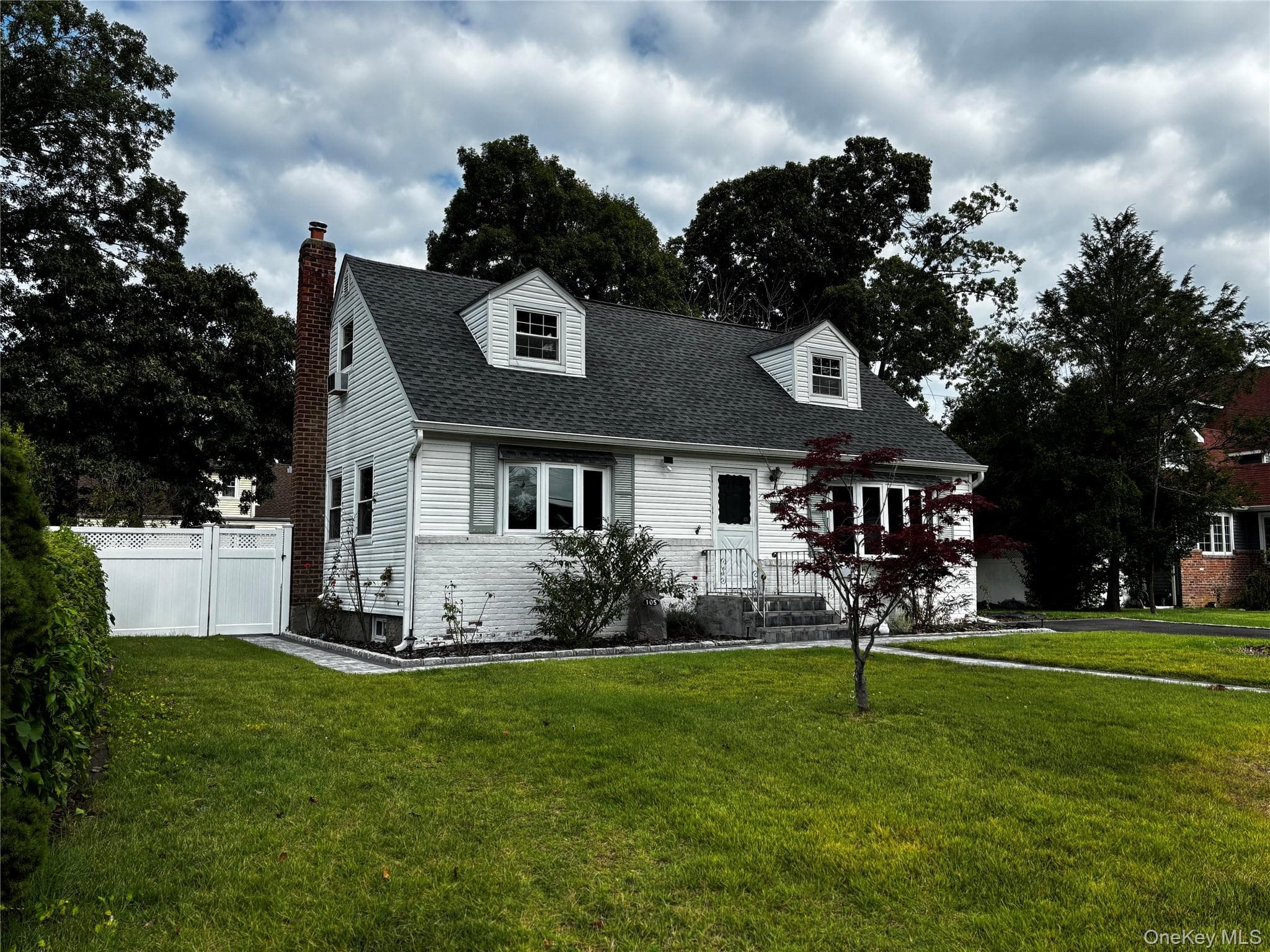 105 Rutledge Road thumbnail 3