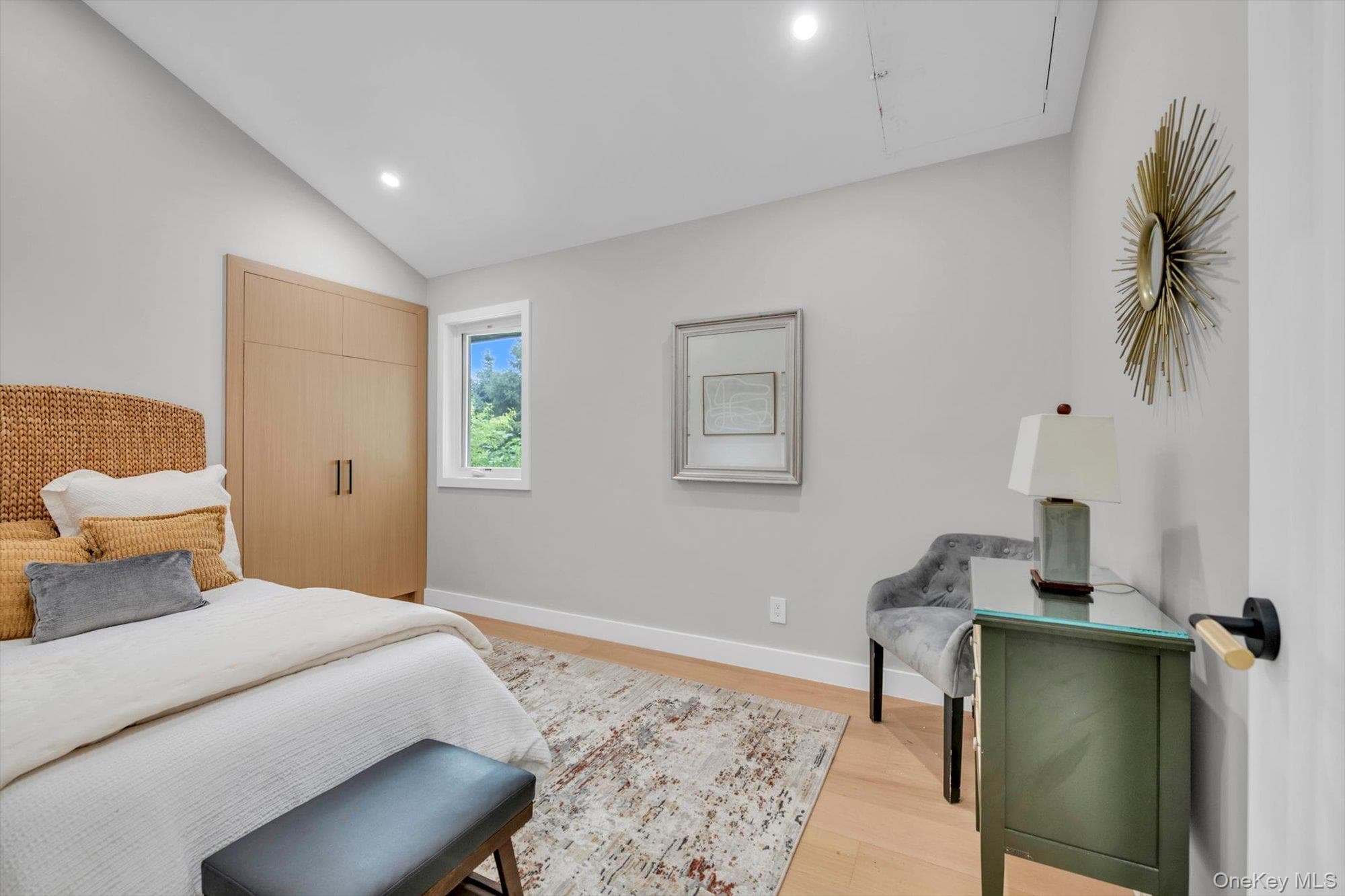 109 Nassau Drive thumbnail 12