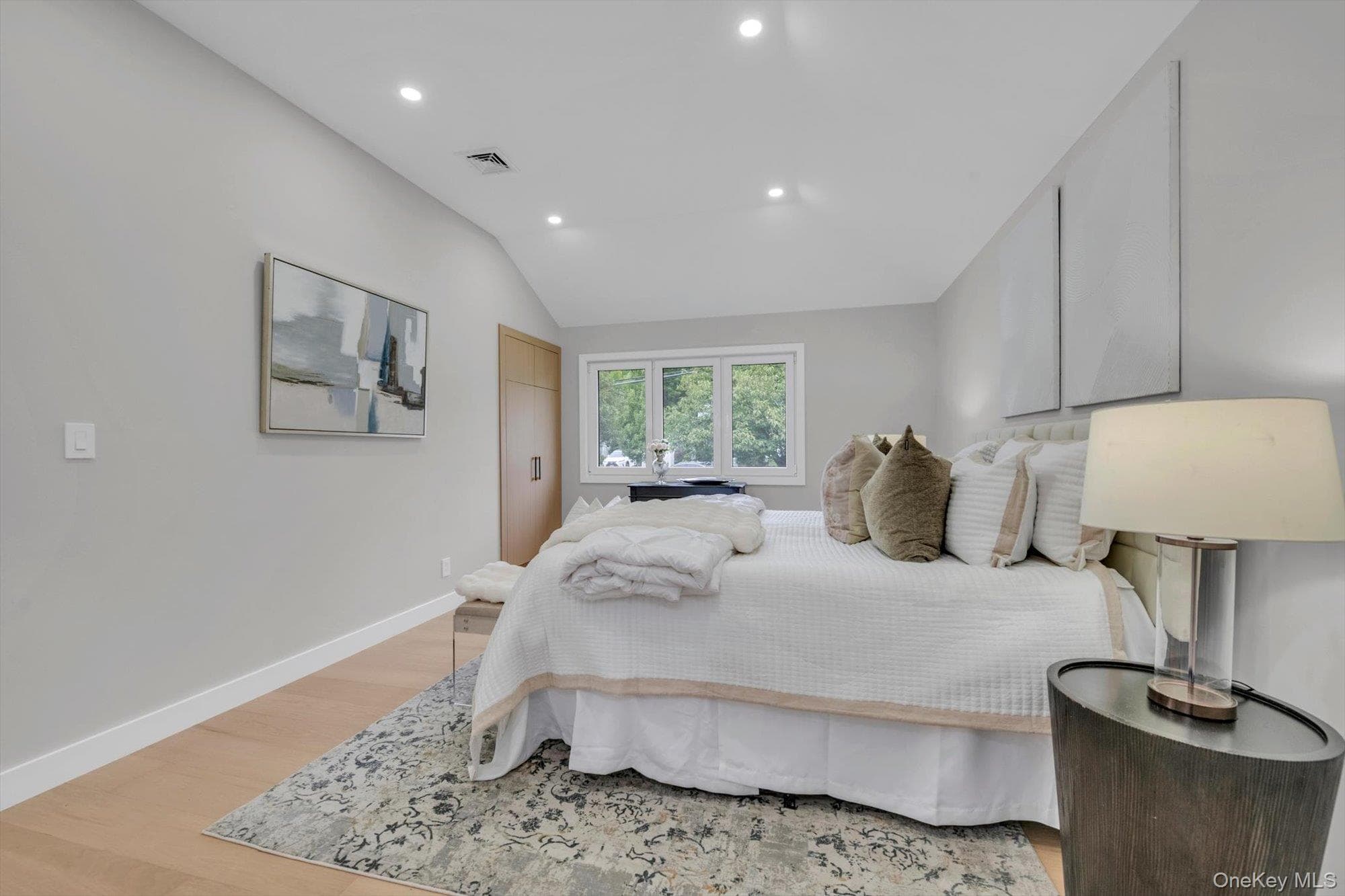 109 Nassau Drive thumbnail 14