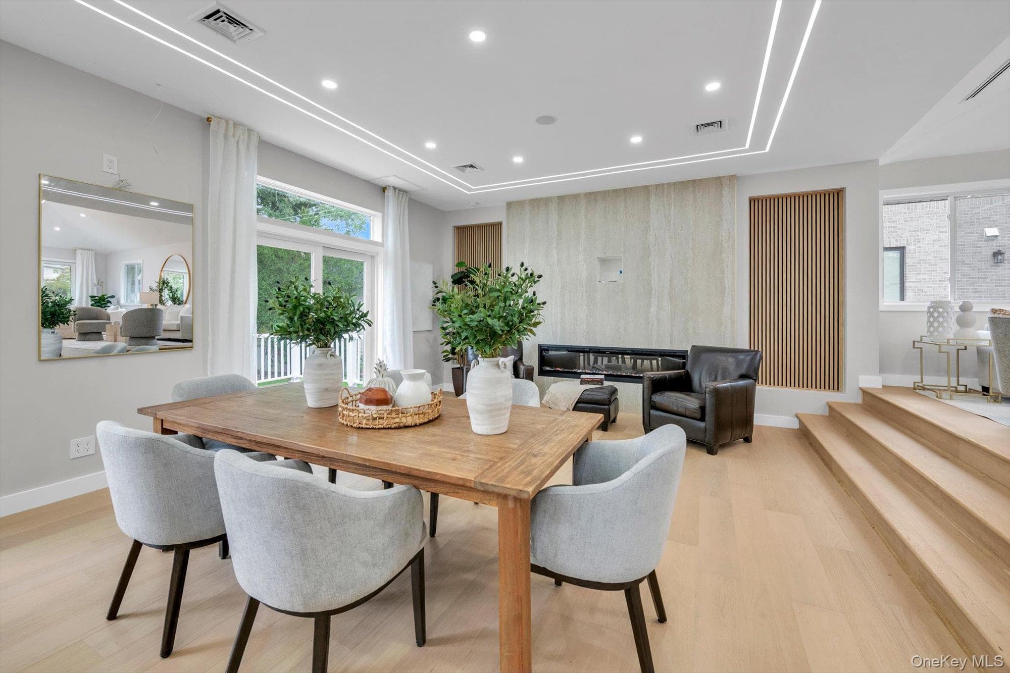 109 Nassau Drive thumbnail 6