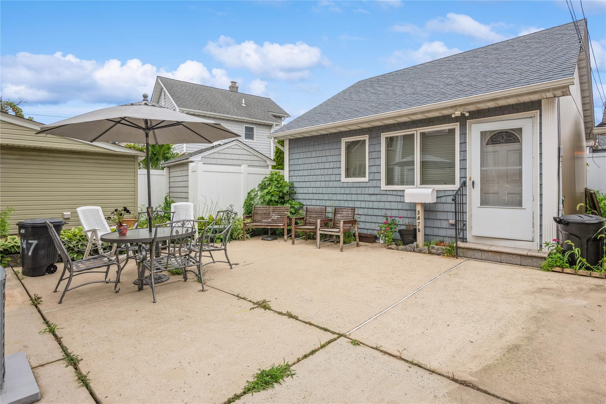 347 Bayville Avenue thumbnail 2