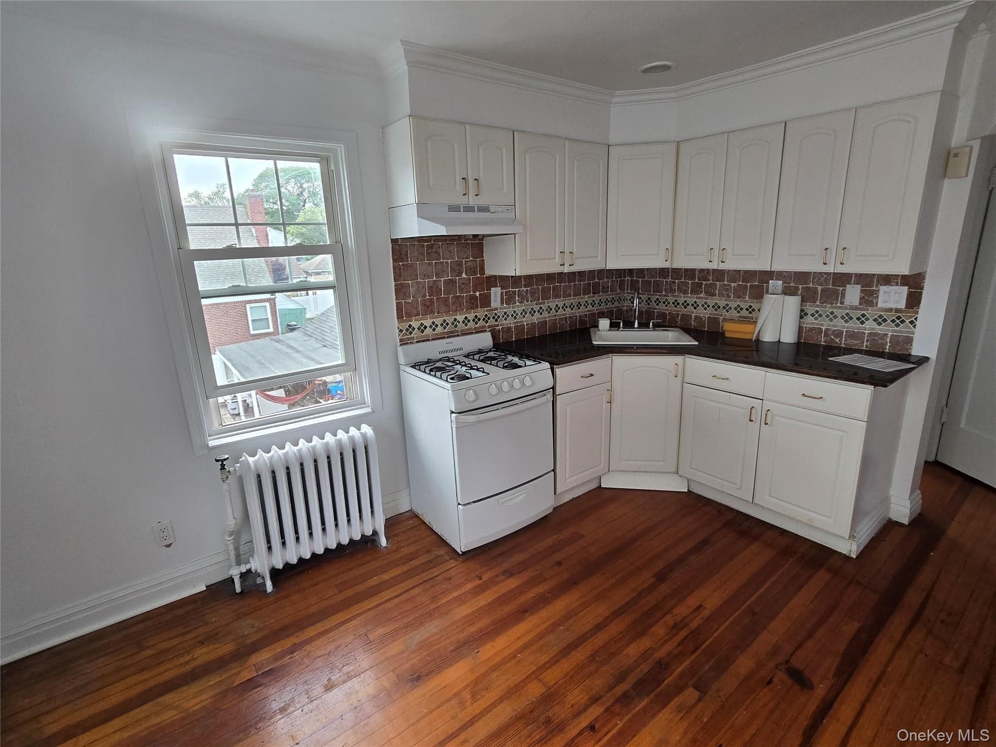 70 Rockaway Parkway thumbnail 8