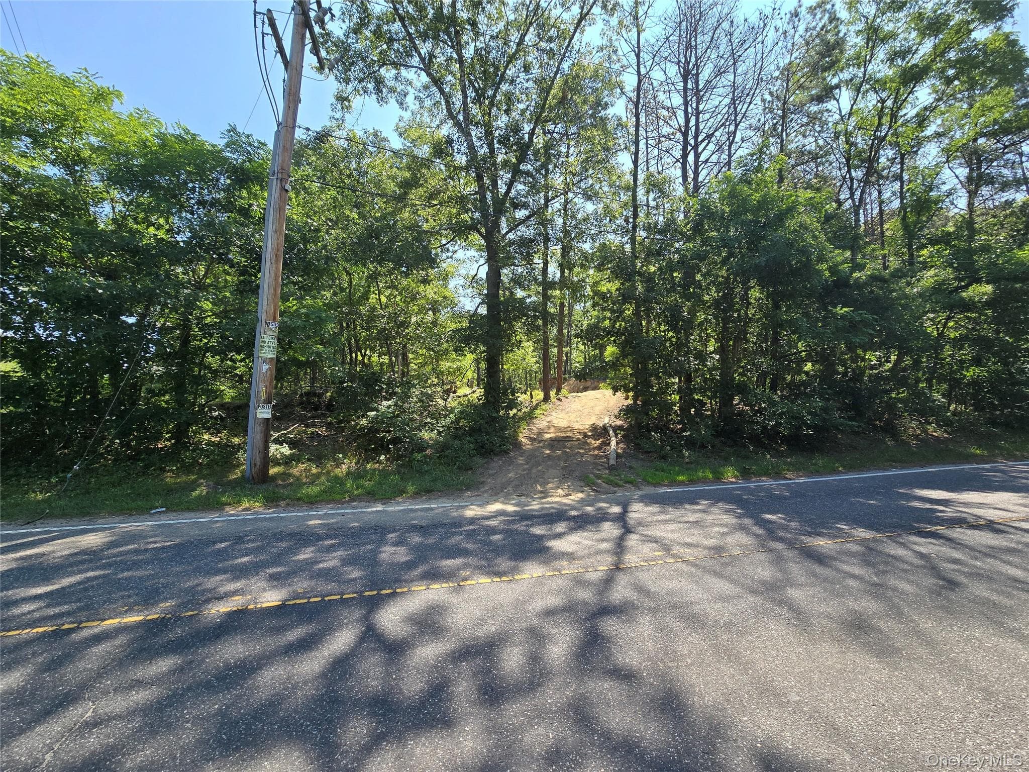 Manor Yaphank Road thumbnail 2