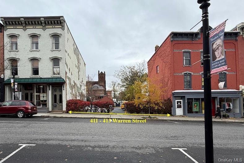 411 Warren Street photo 1