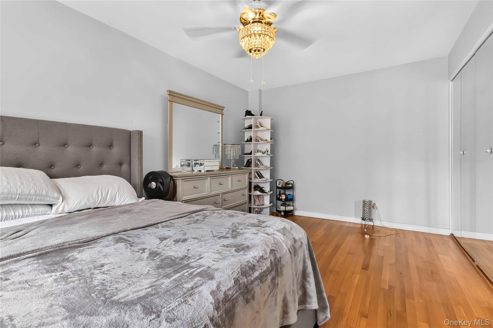 665 Thwaites Place Unit: 5H thumbnail 18