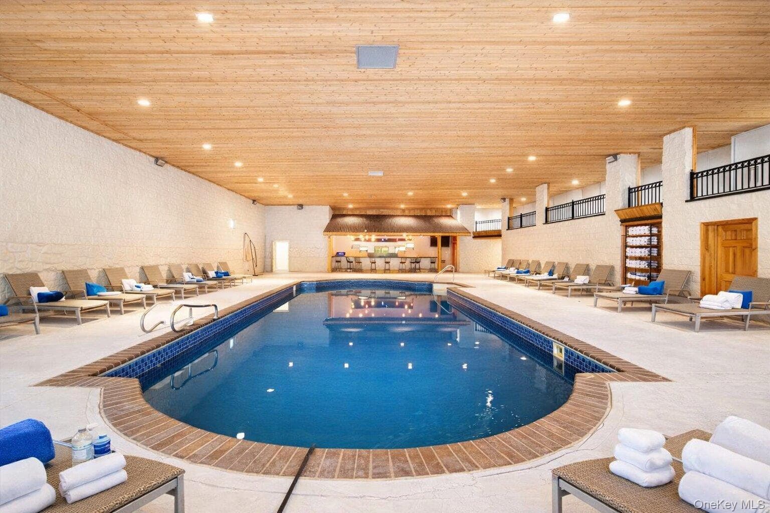399 Gregory Road thumbnail 10