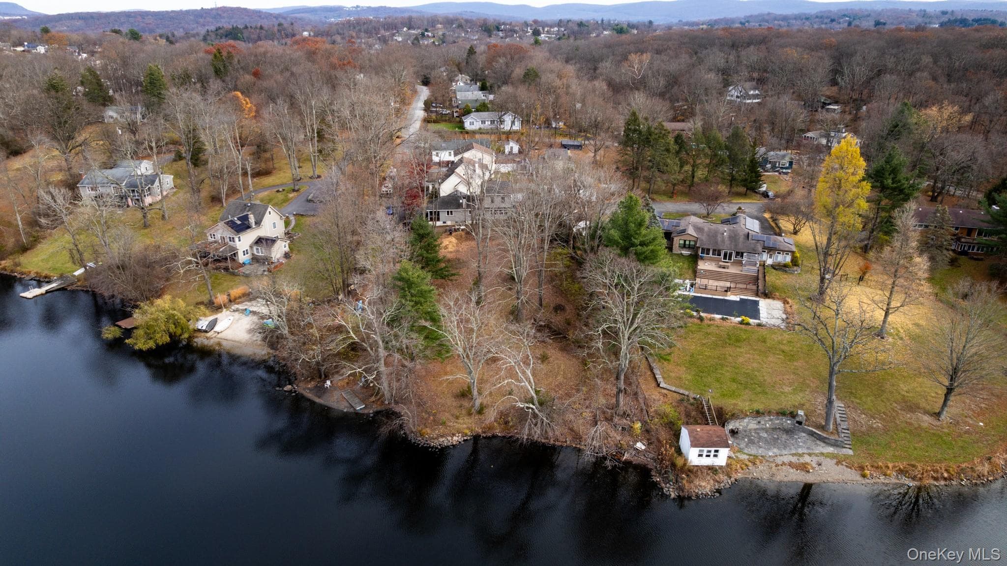 304 Round Lake Terrace thumbnail 15
