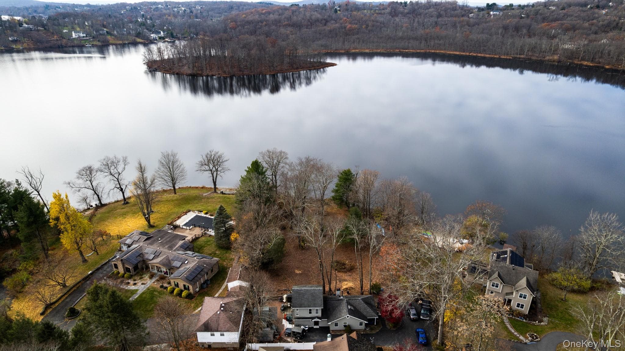 304 Round Lake Terrace thumbnail 8