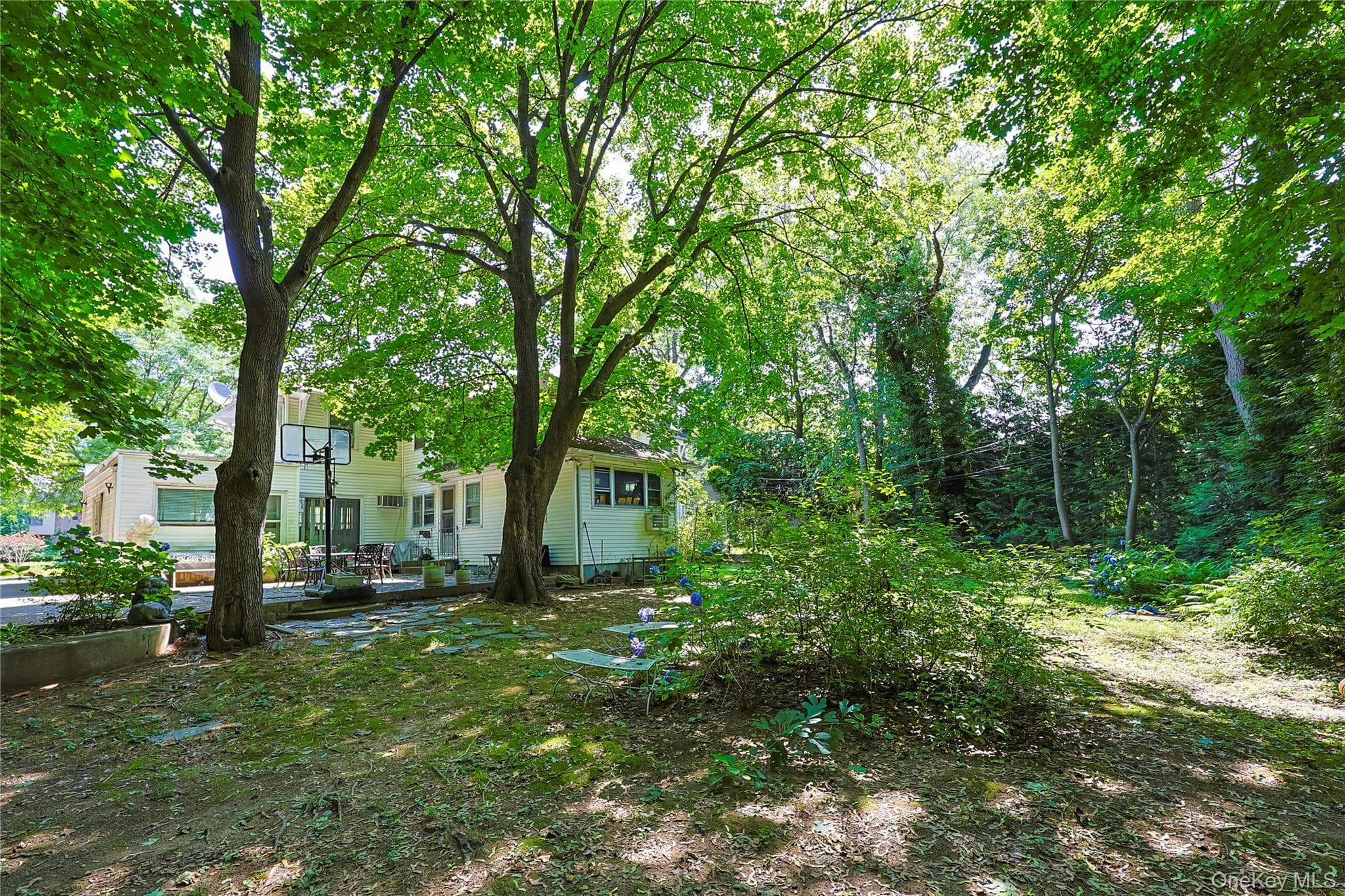 14 Clover Drive thumbnail 18