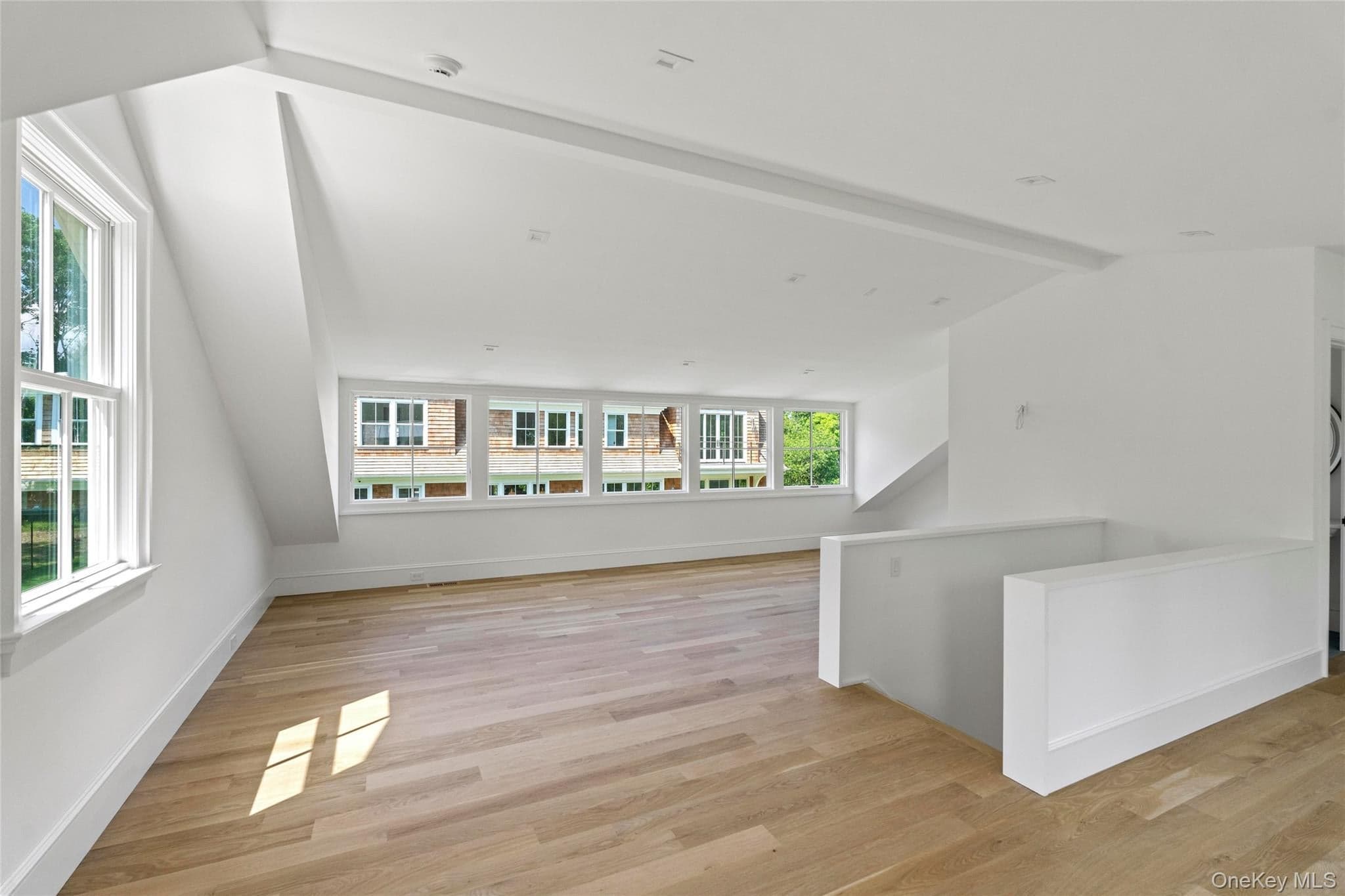 161 South Road thumbnail 4