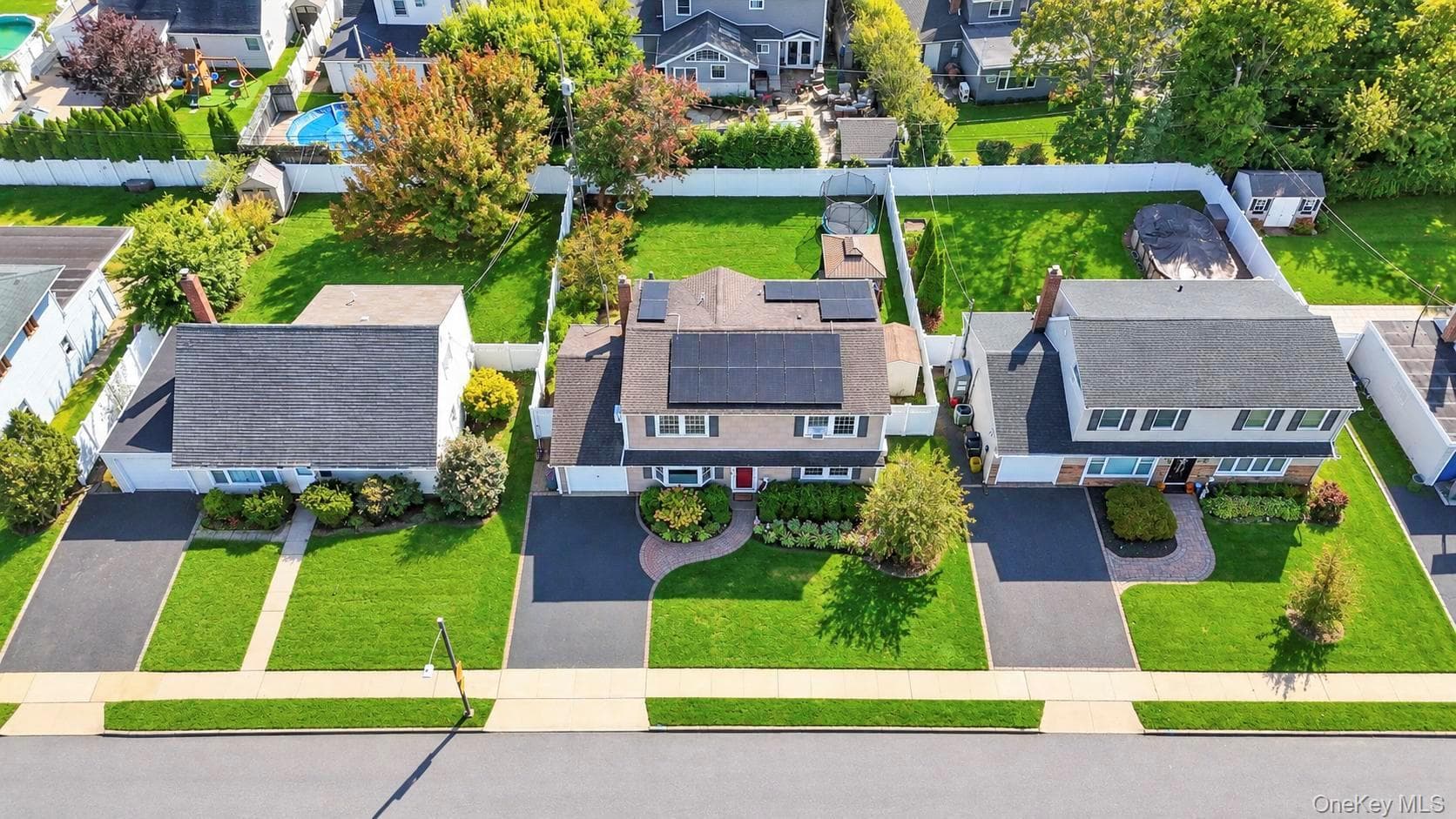 4027 Jean Avenue thumbnail 2