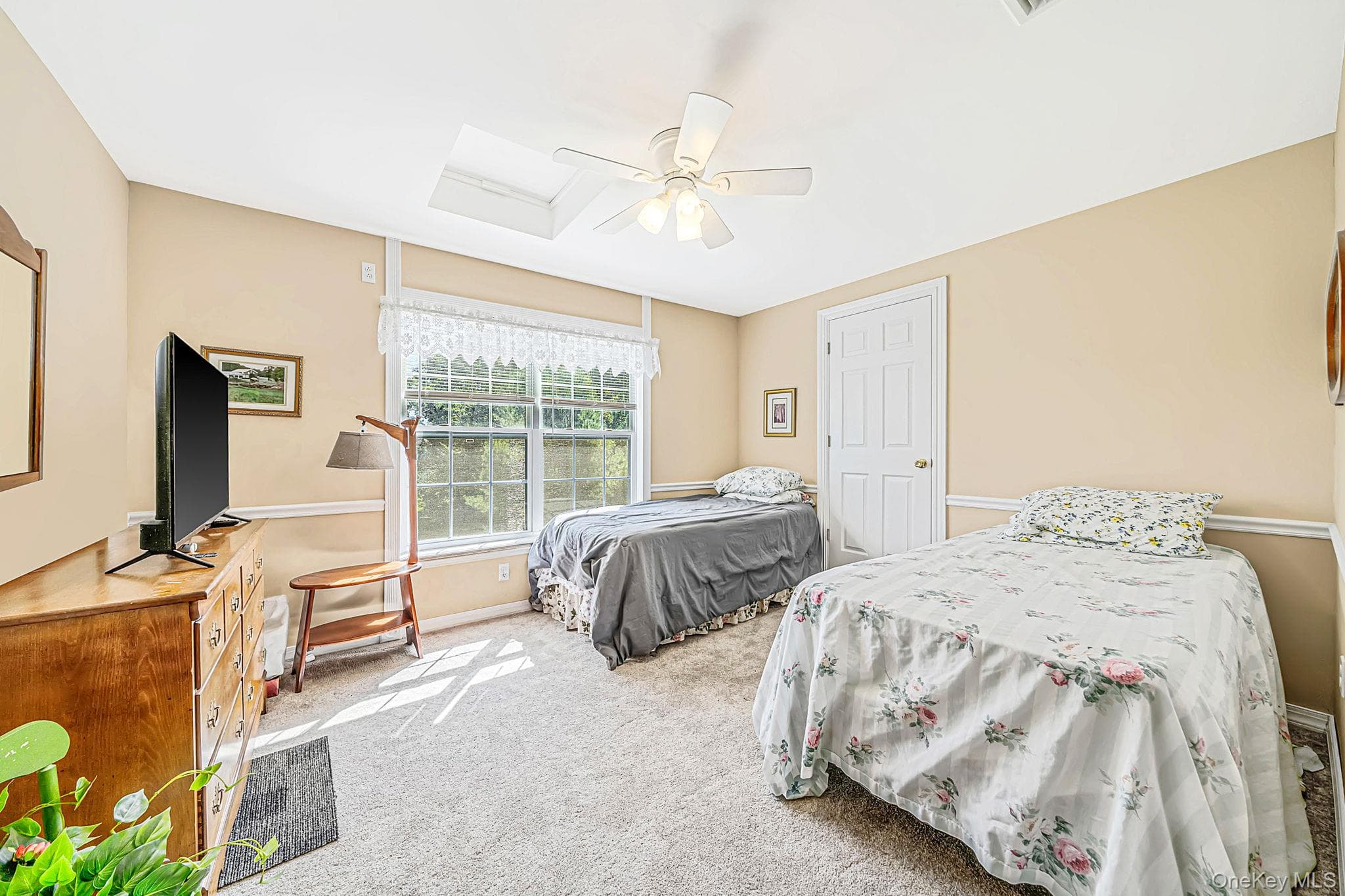 90 Golden Spruce Drive thumbnail 25