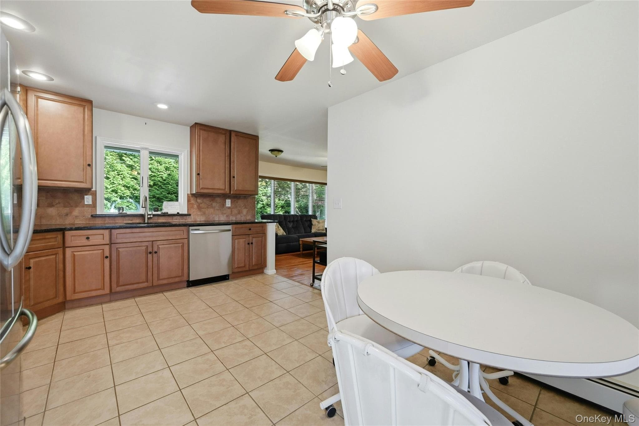 76 Lyman Road thumbnail 10
