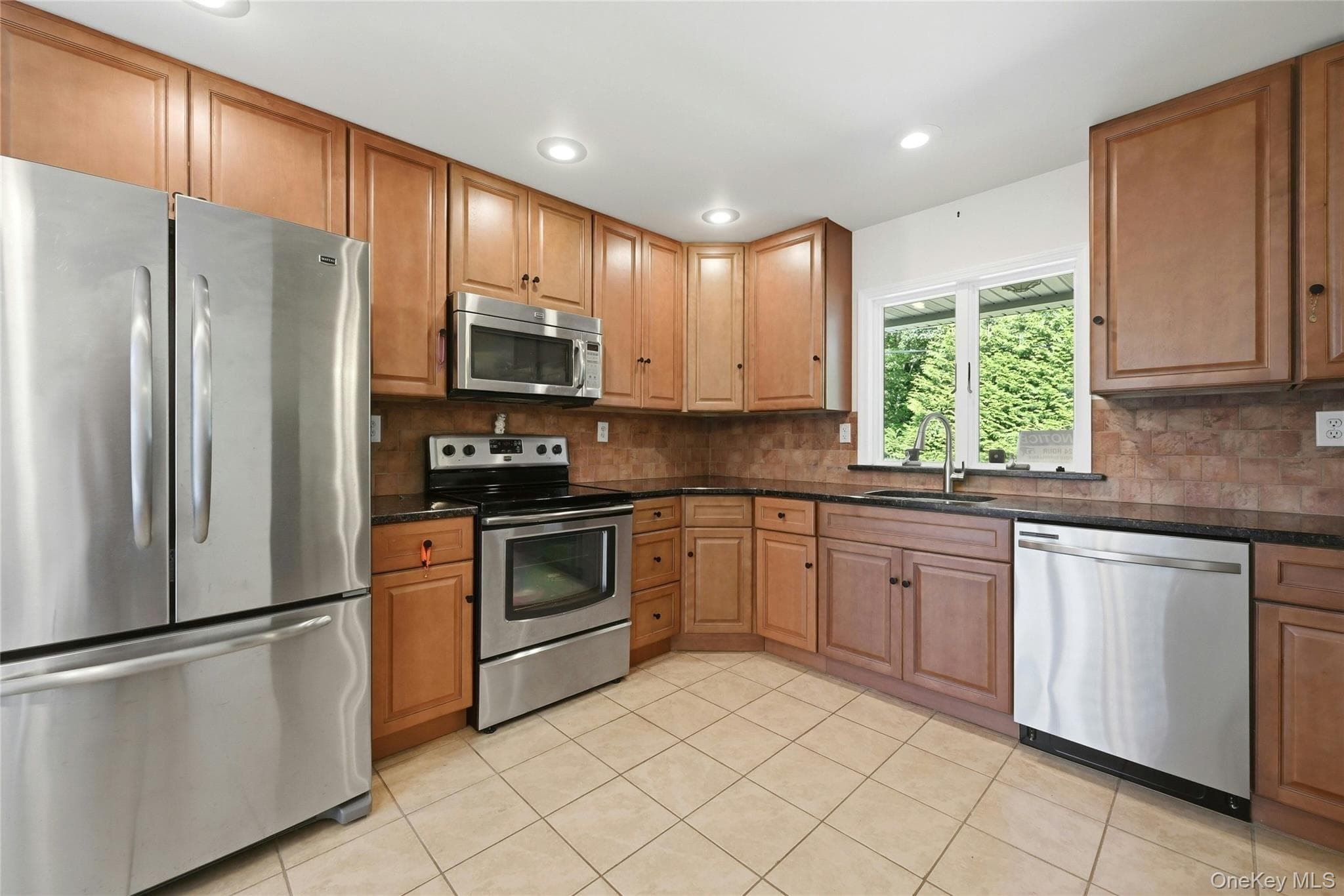 76 Lyman Road thumbnail 8