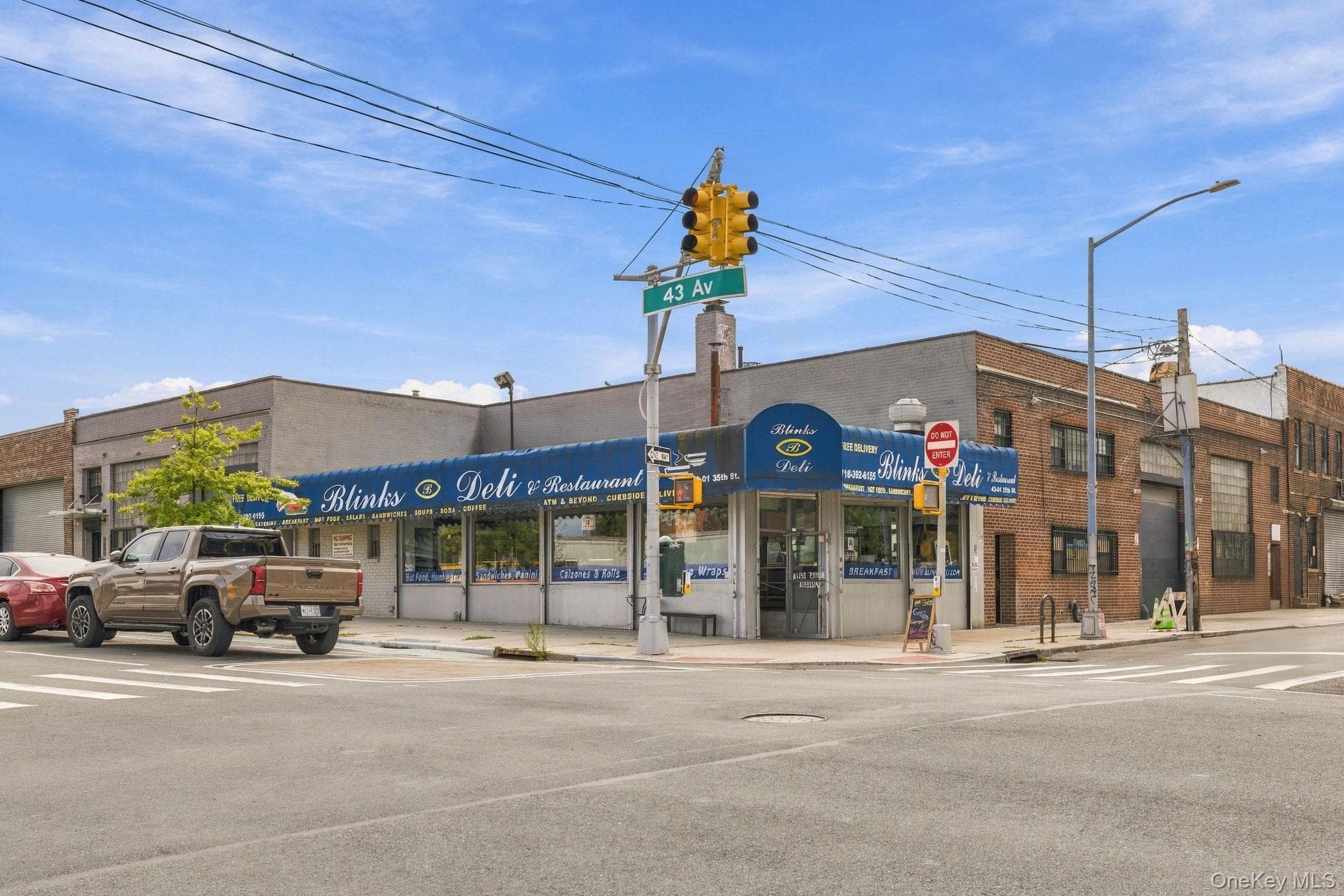 3504 43 Avenue thumbnail 2