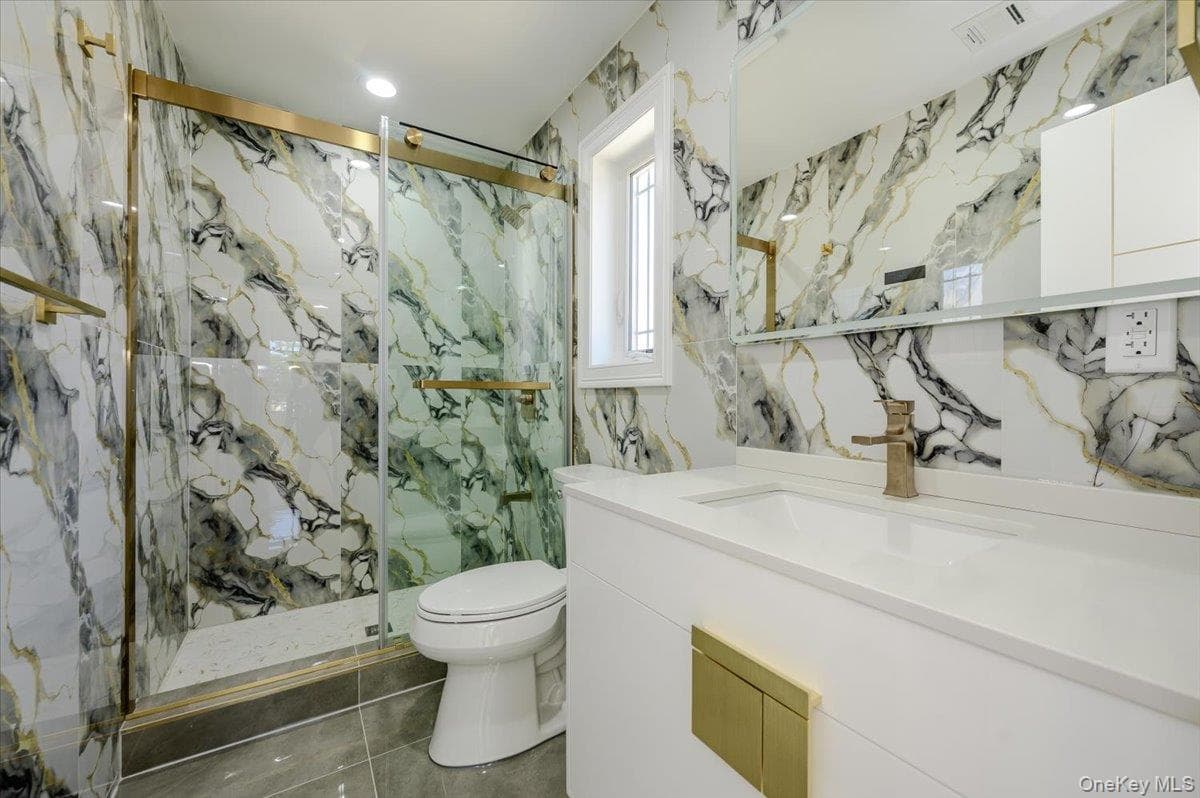 64 Landau Avenue thumbnail 24