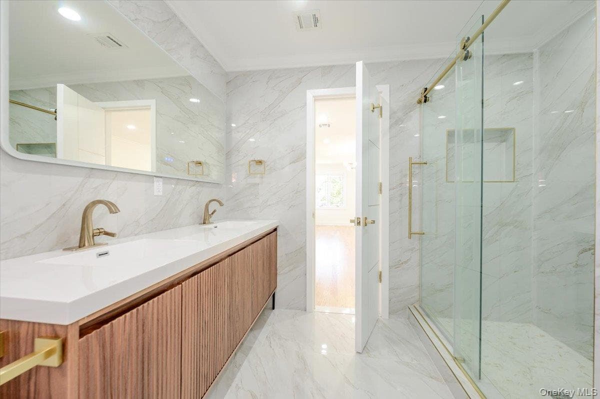 64 Landau Avenue thumbnail 19