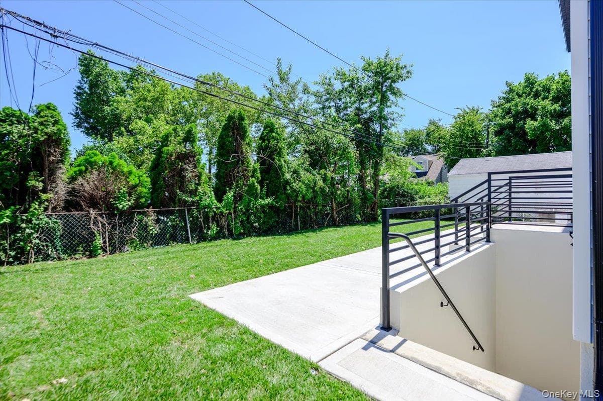 64 Landau Avenue thumbnail 37