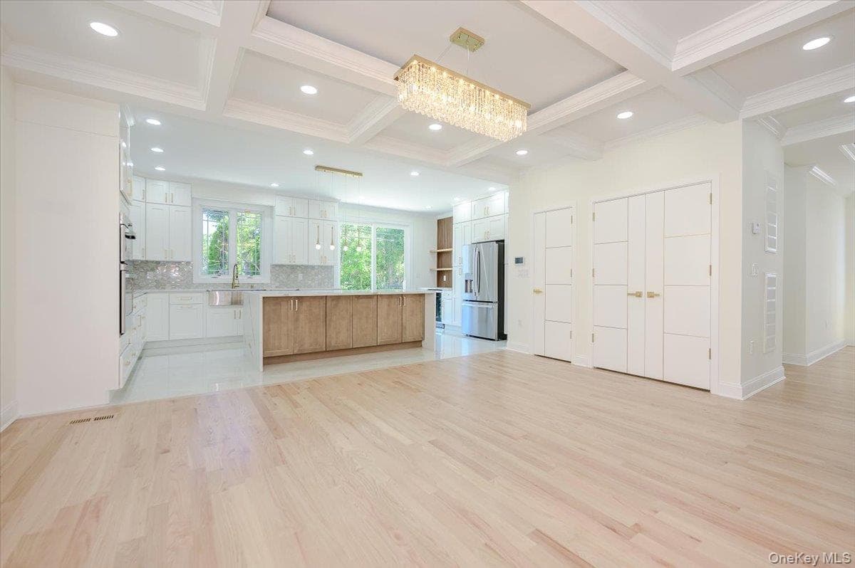 64 Landau Avenue thumbnail 8