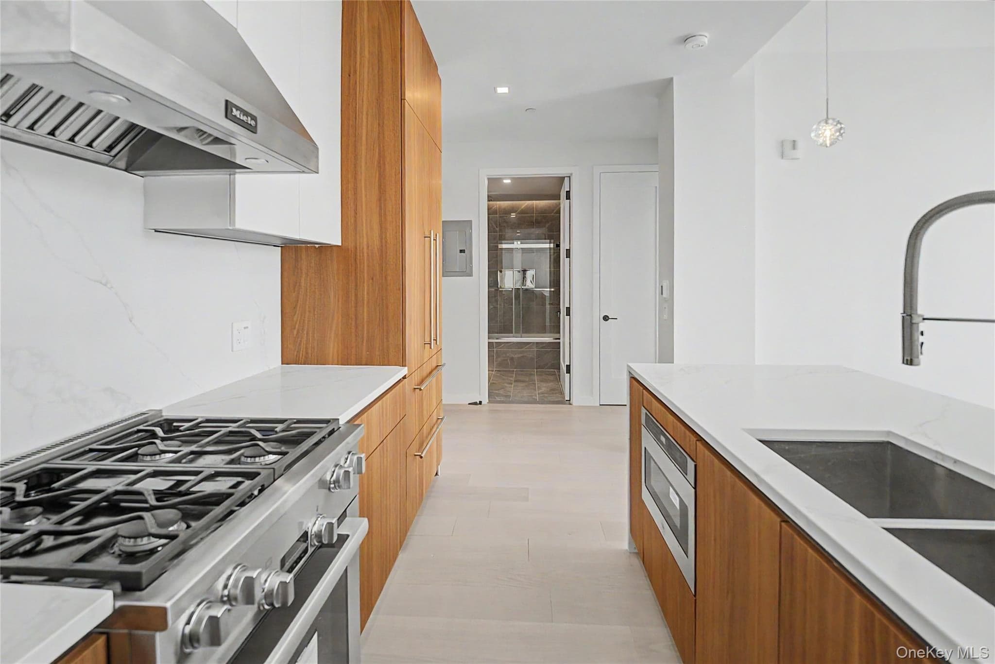 35-32 Leavitt Street Unit: 12B thumbnail 9