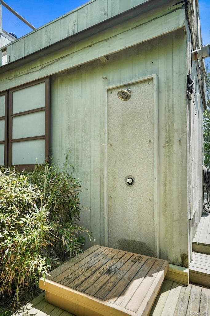 136 Beach Hill Walk thumbnail 26