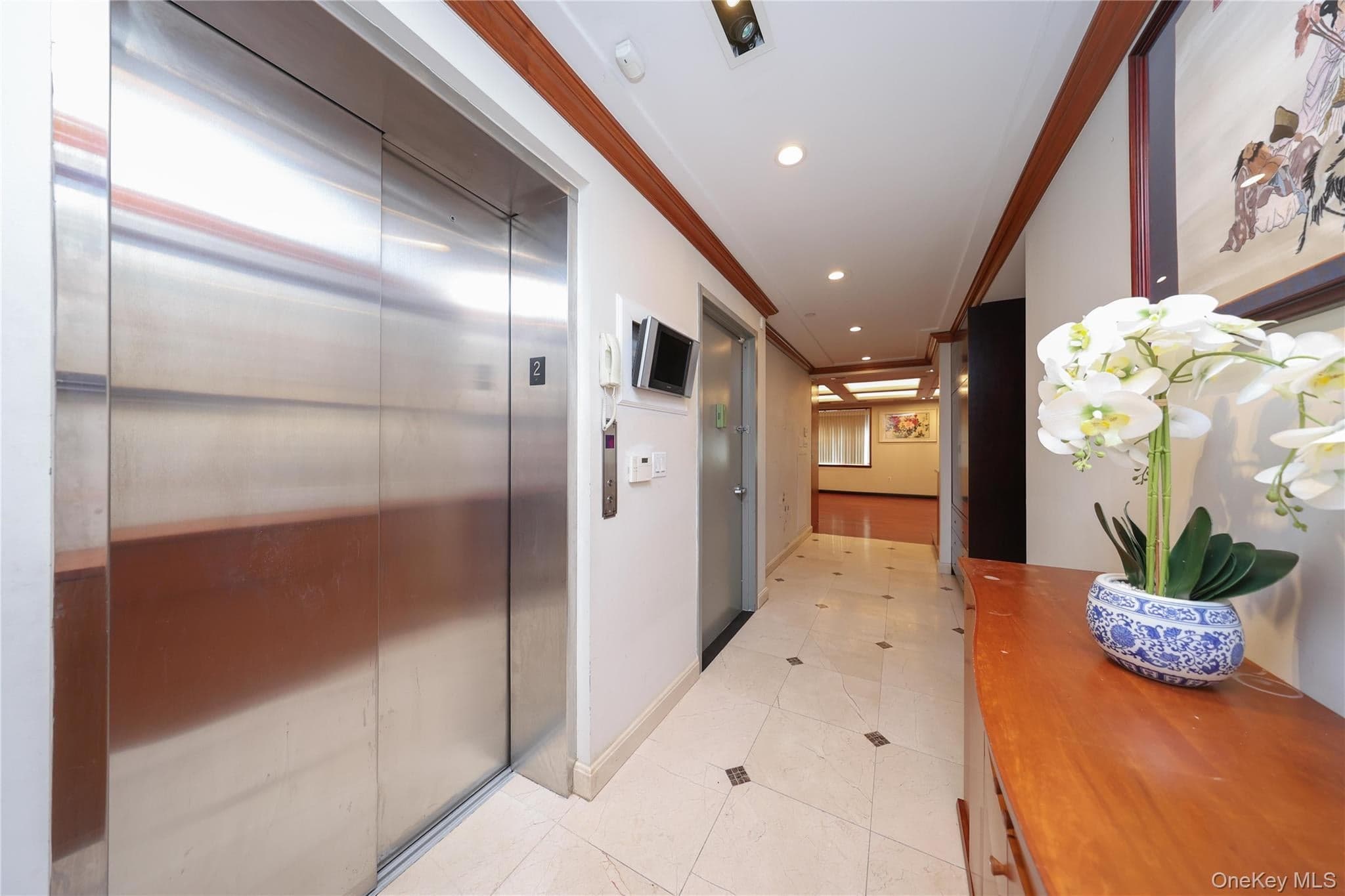 198 Grand Street thumbnail 19