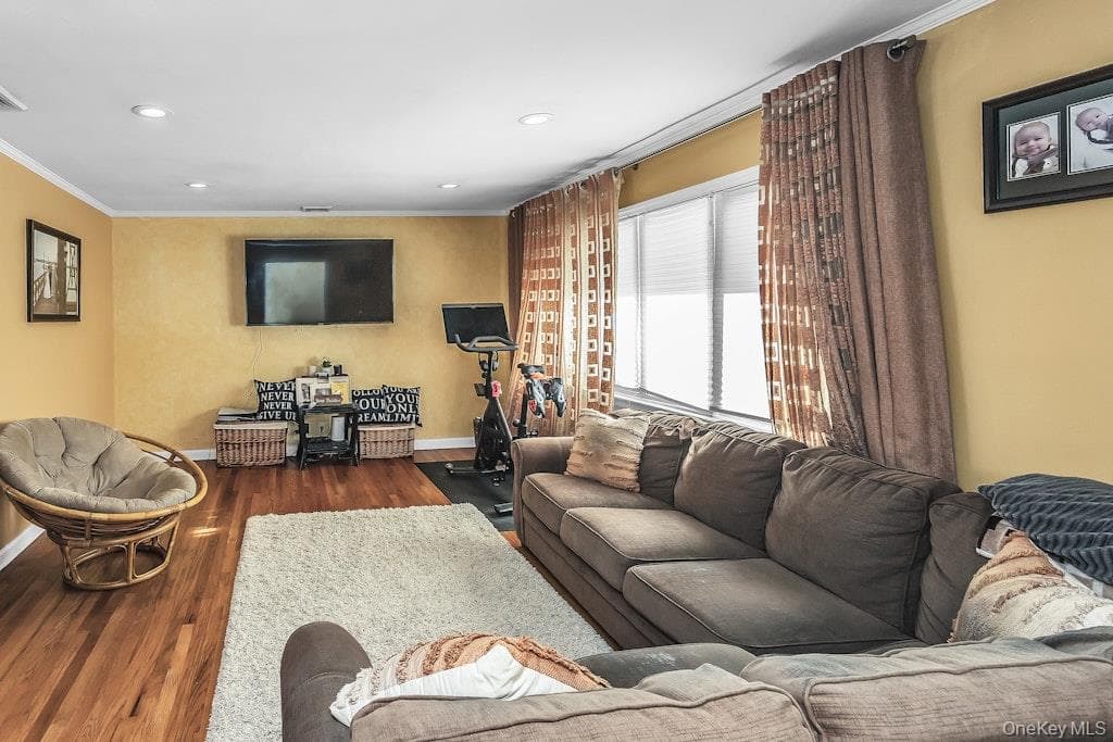 782 Norman Drive thumbnail 4