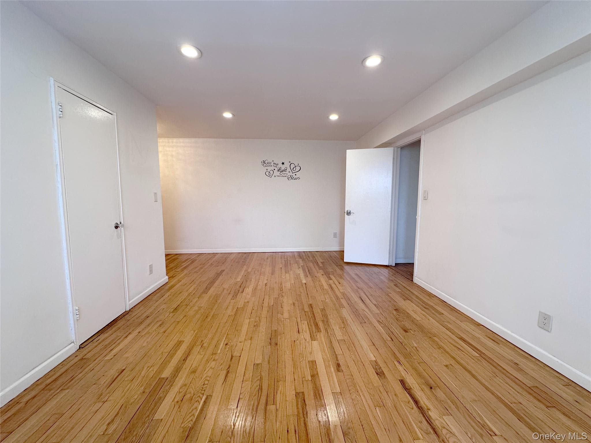 270 N Broadway Unit: 2HI thumbnail 16