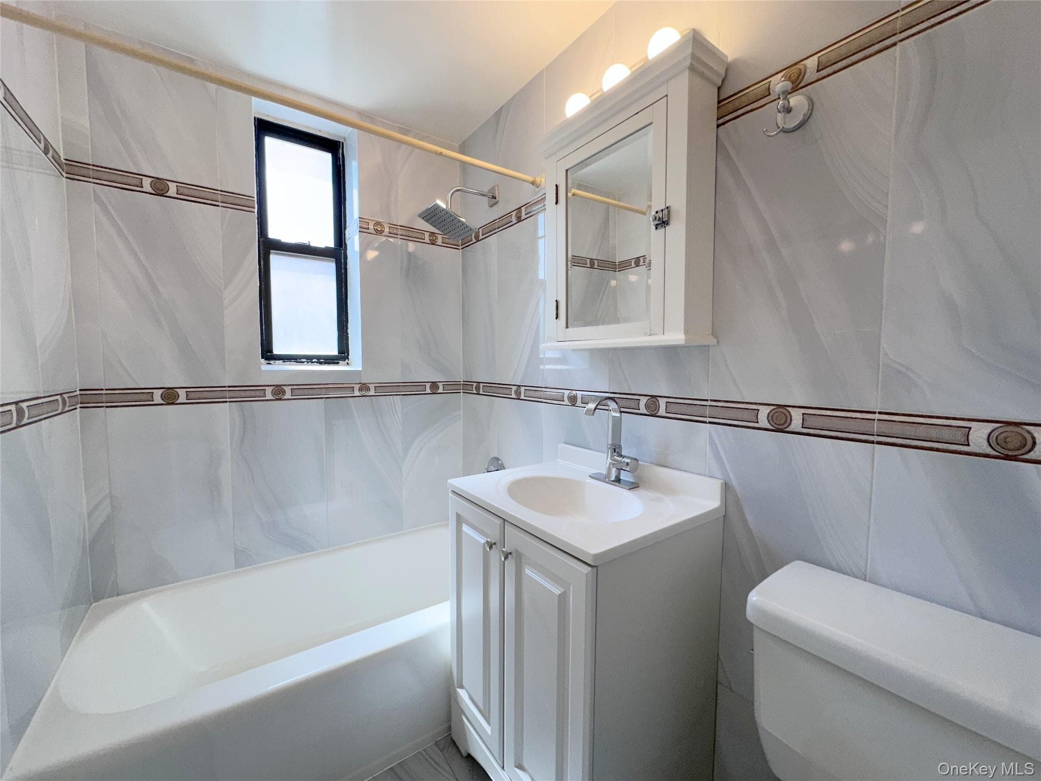 270 N Broadway Unit: 2HI thumbnail 15