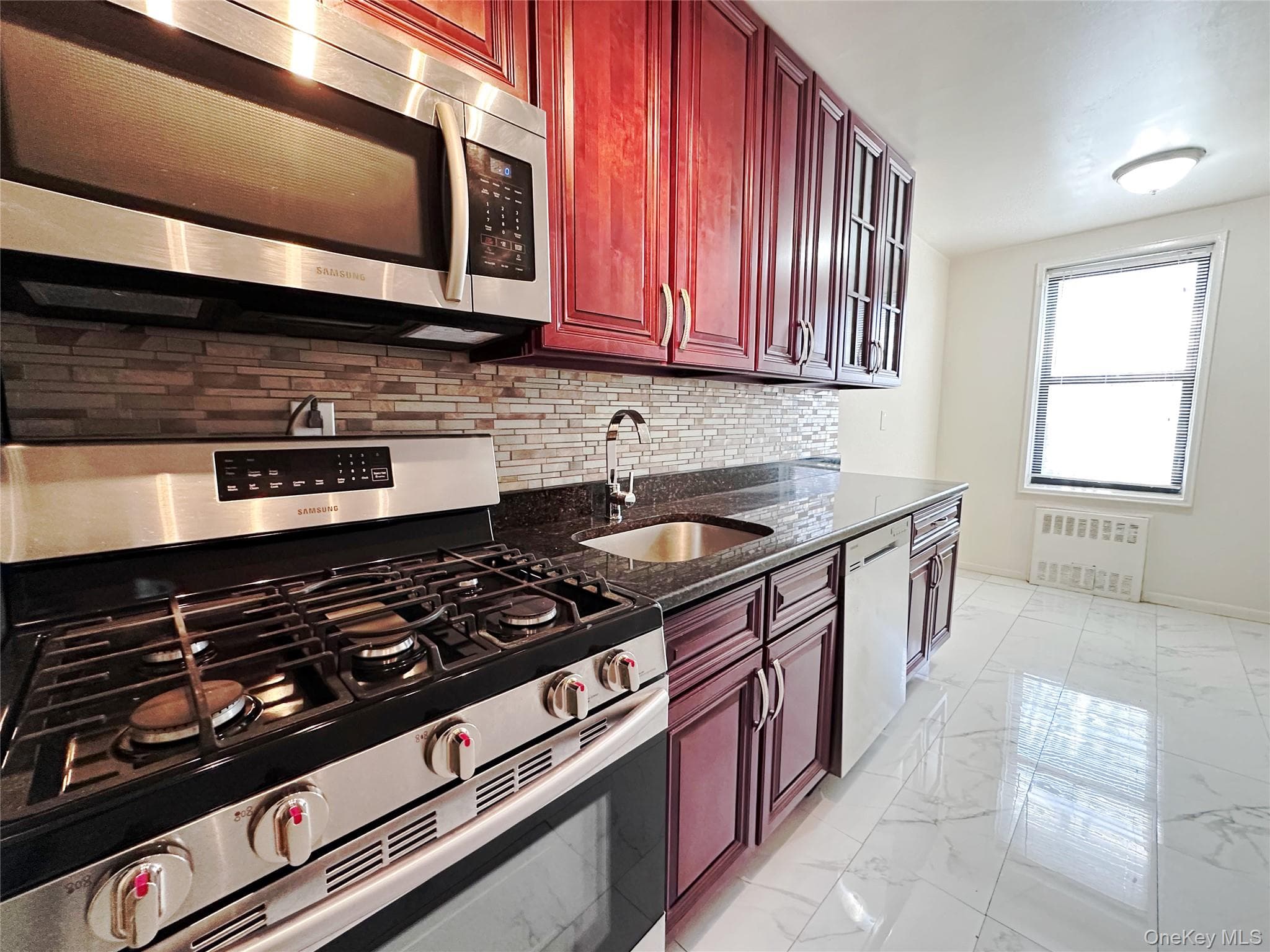 270 N Broadway Unit: 2HI thumbnail 11