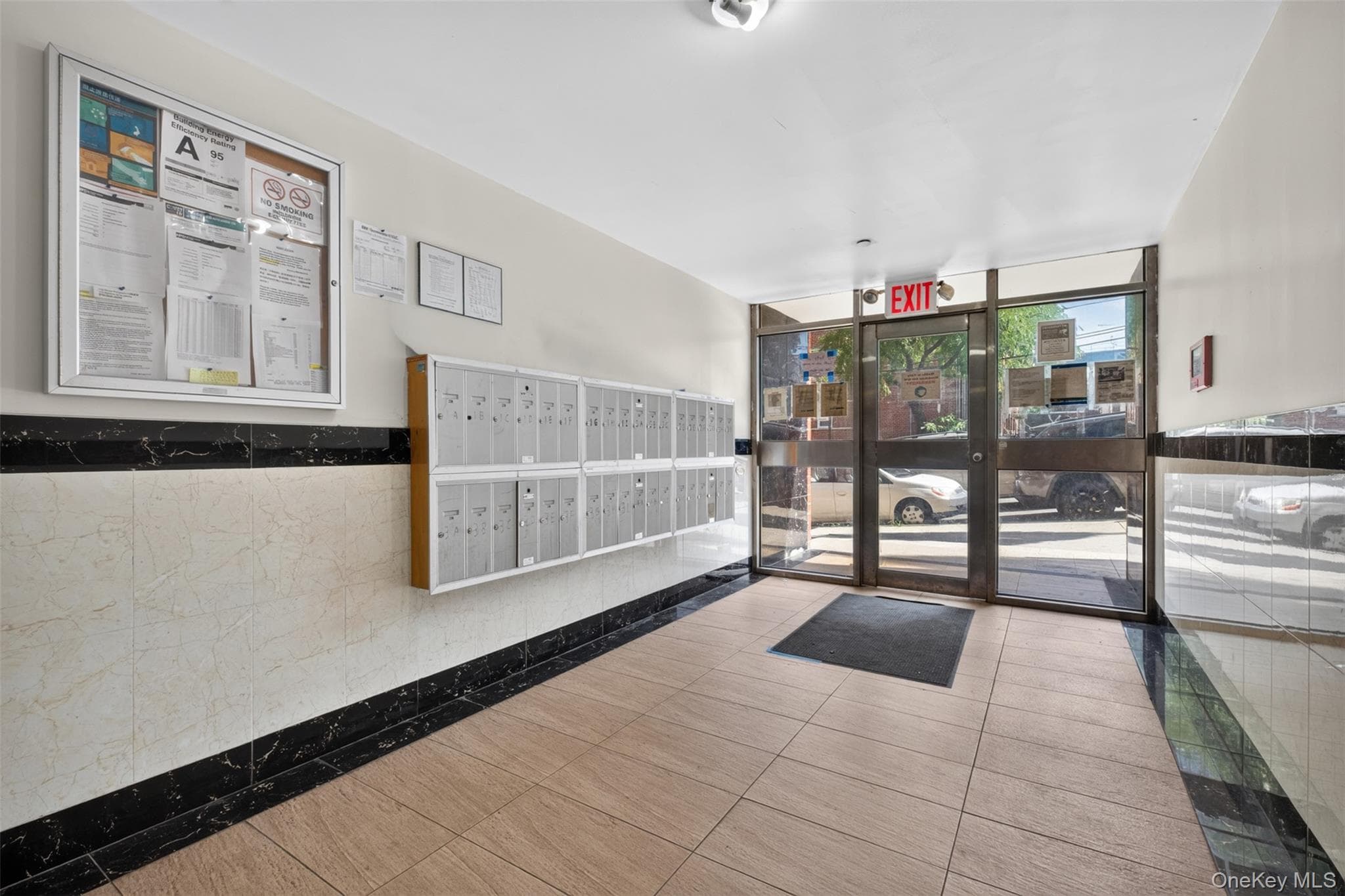 11245 39th Avenue Unit: 1E thumbnail 3