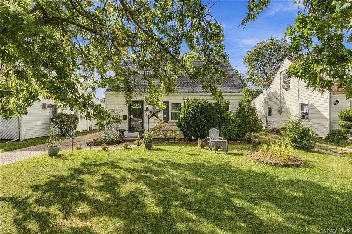 34 Horton Road, Valley Stream