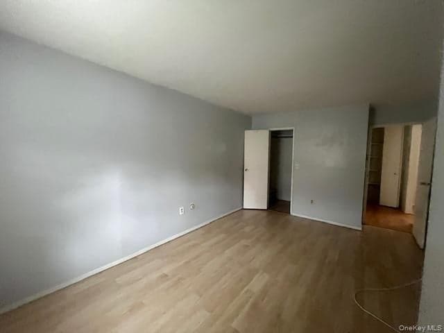 5 Crescent Drive Unit: 17 thumbnail 3