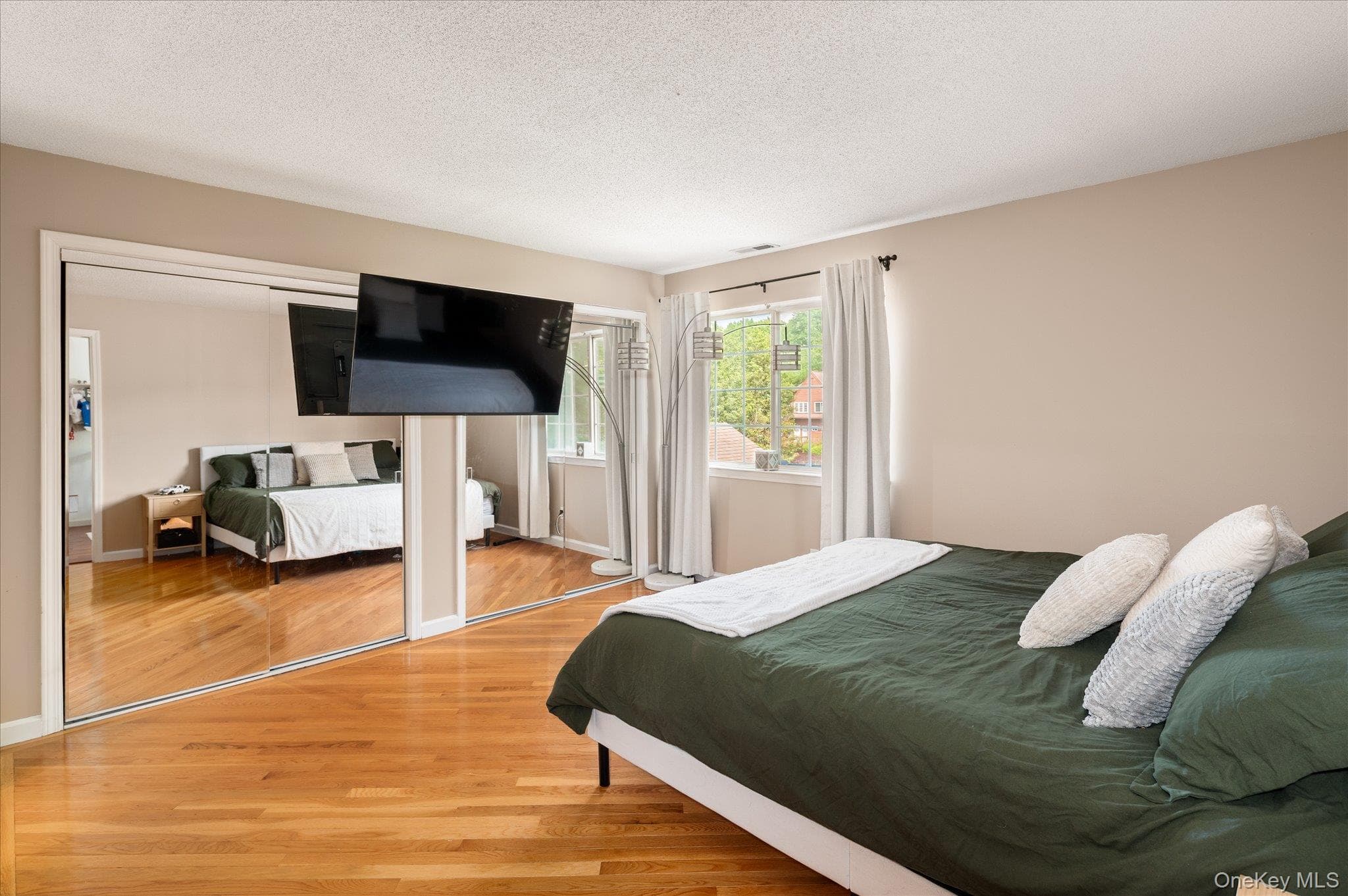 806 Orchard Hill Lane thumbnail 12