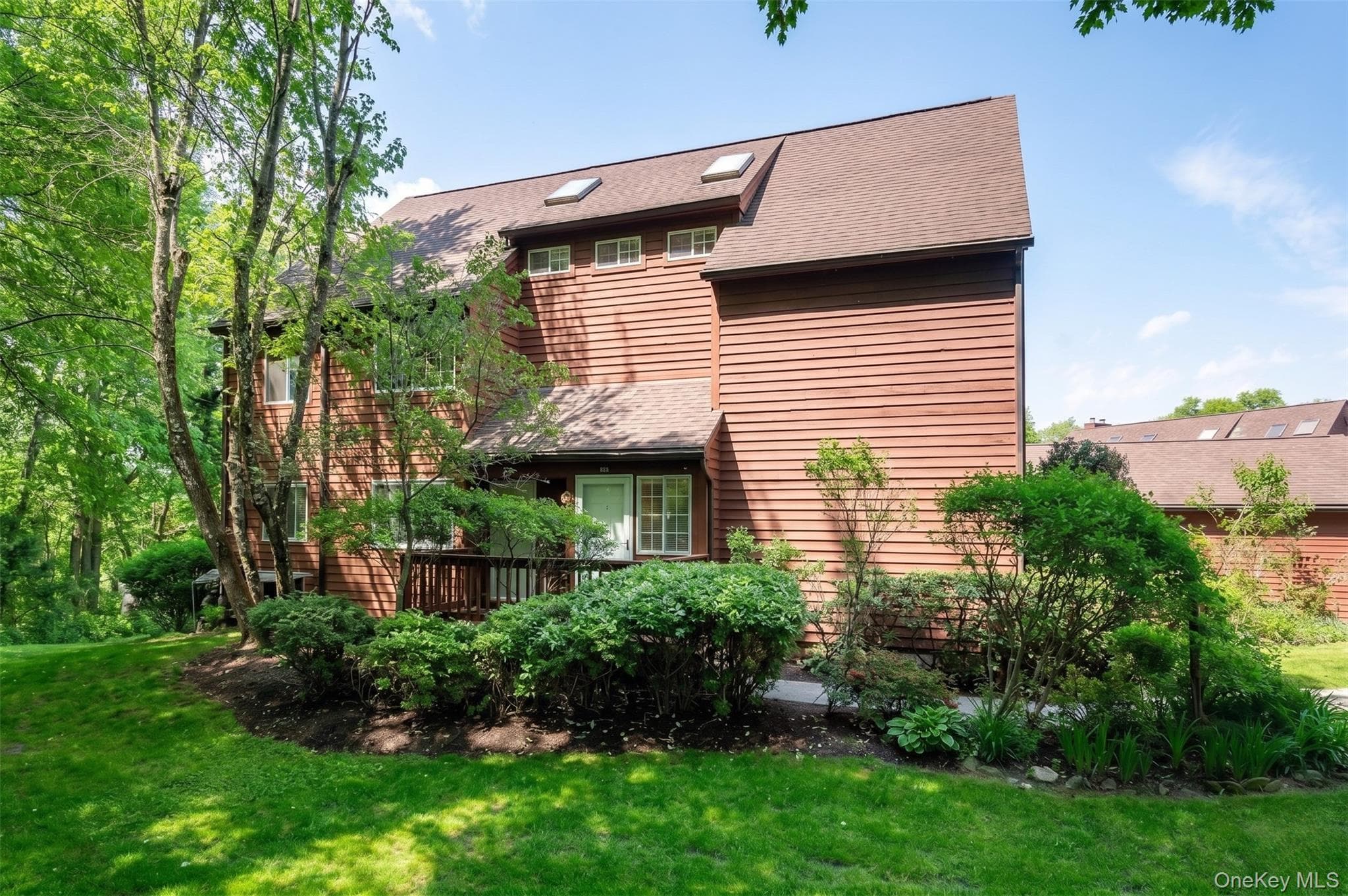 806 Orchard Hill Lane thumbnail 2