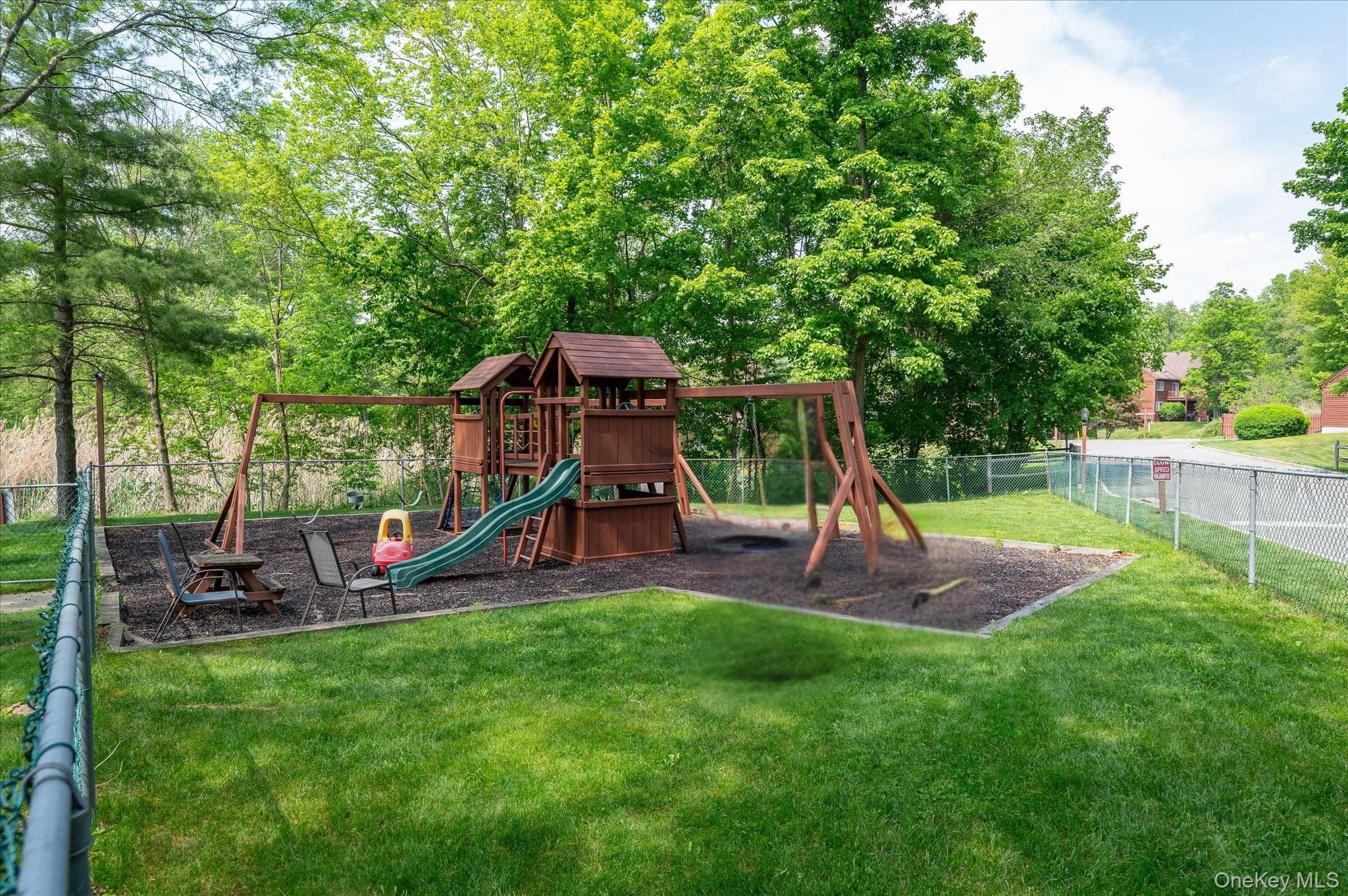 806 Orchard Hill Lane thumbnail 23