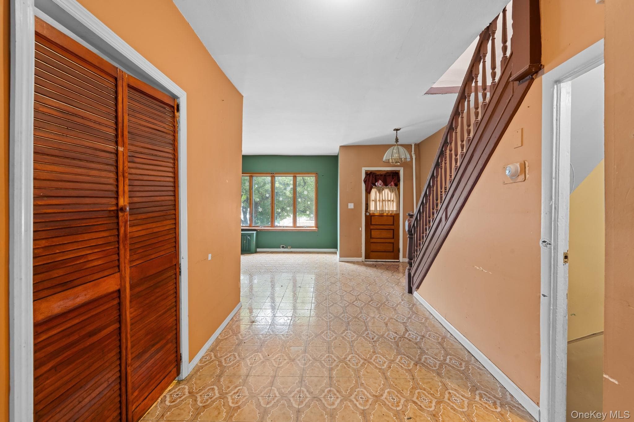 1593 E 48th Street thumbnail 4