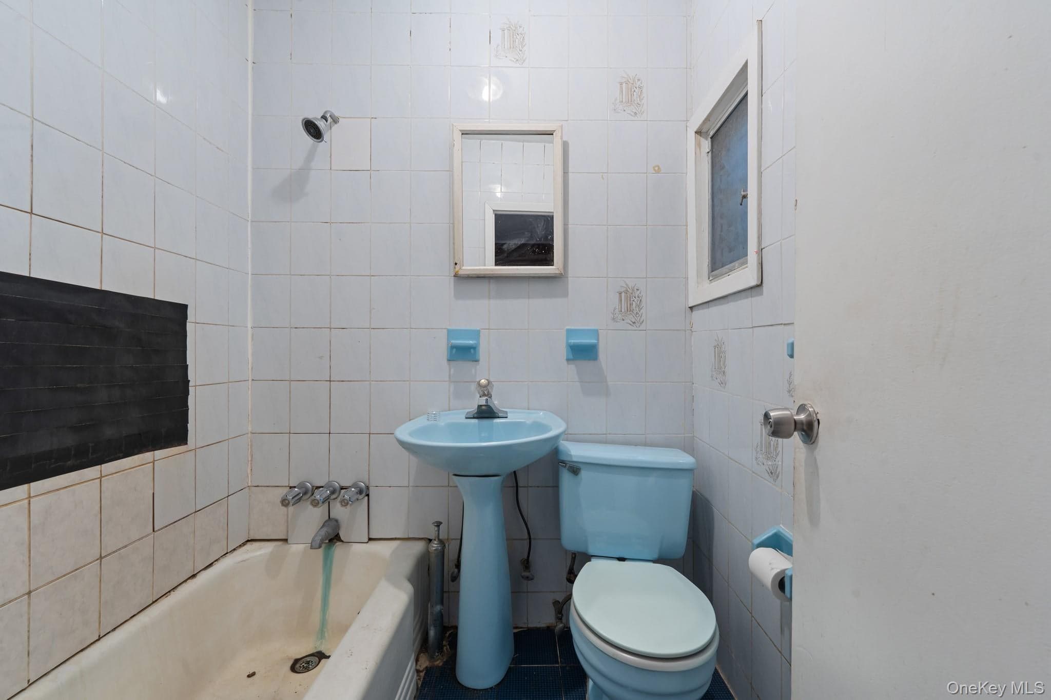 1593 E 48th Street thumbnail 11