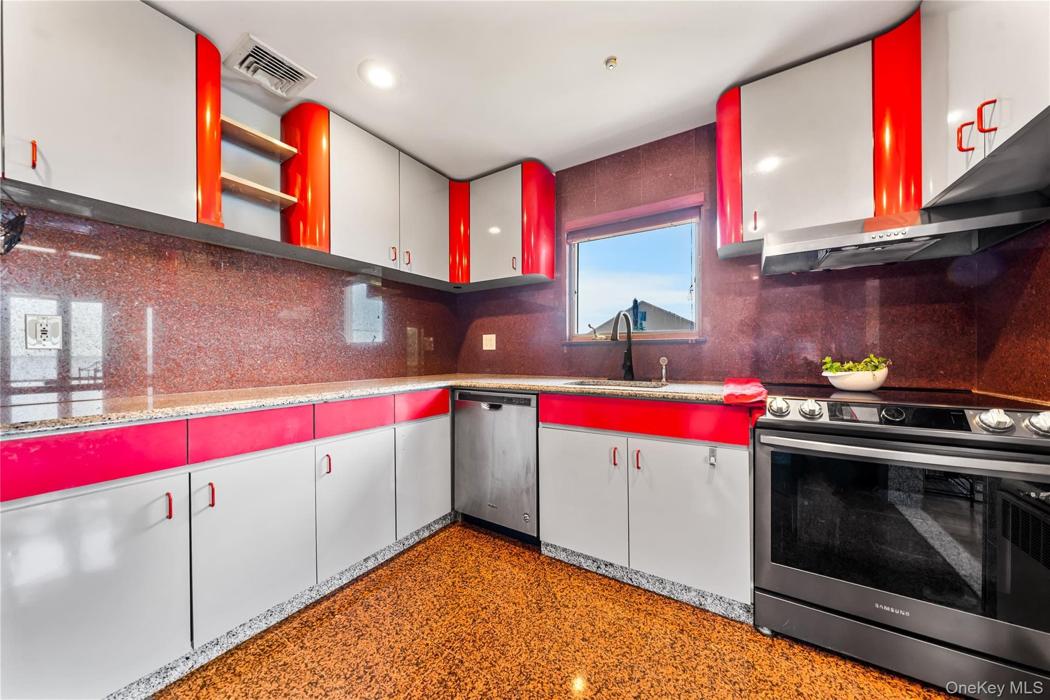 1 Grandview Drive thumbnail 35